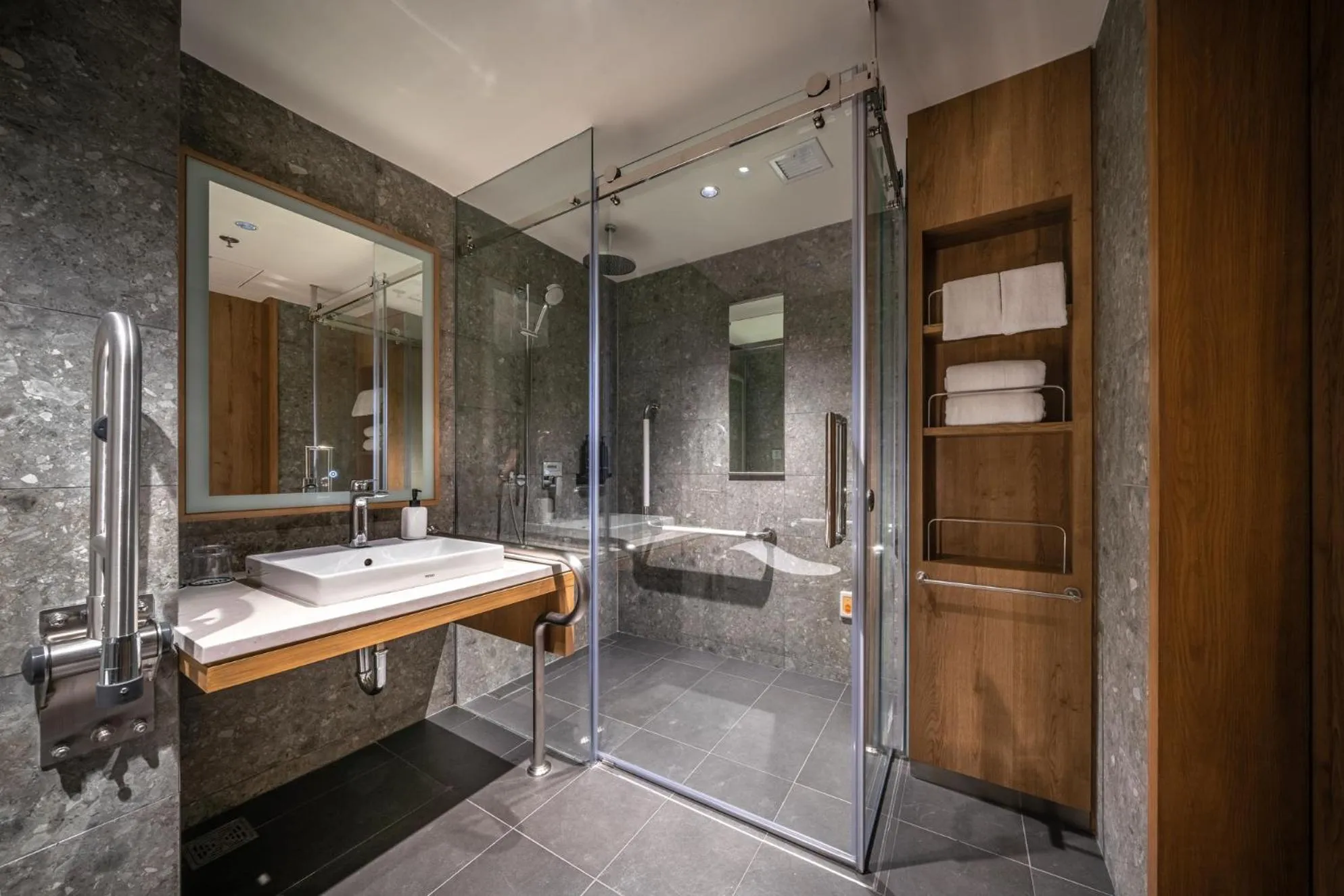 Bathroom in Sotetsu Grand Fresa Bangkok