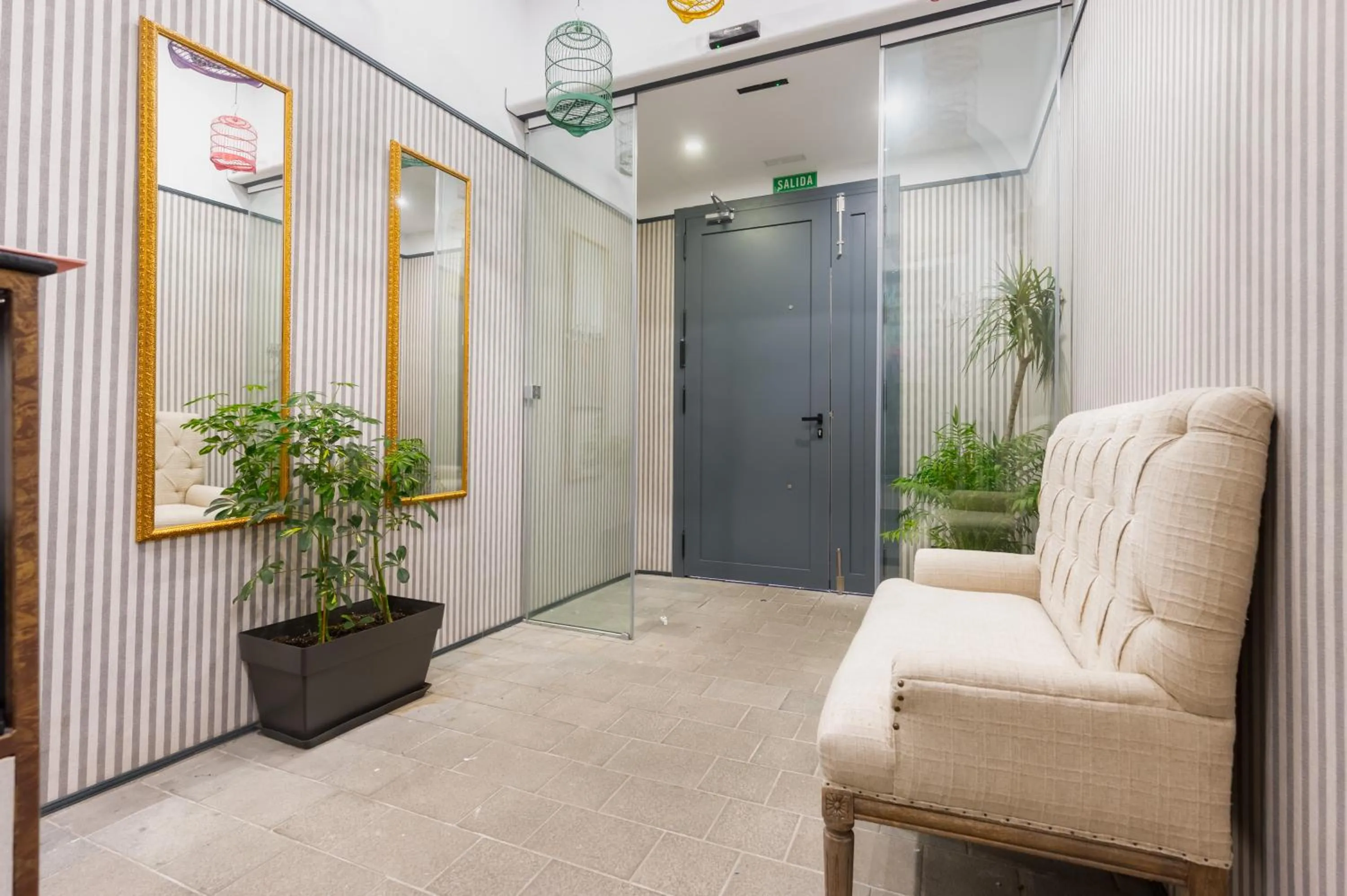 Property building in Posada de los Venerables