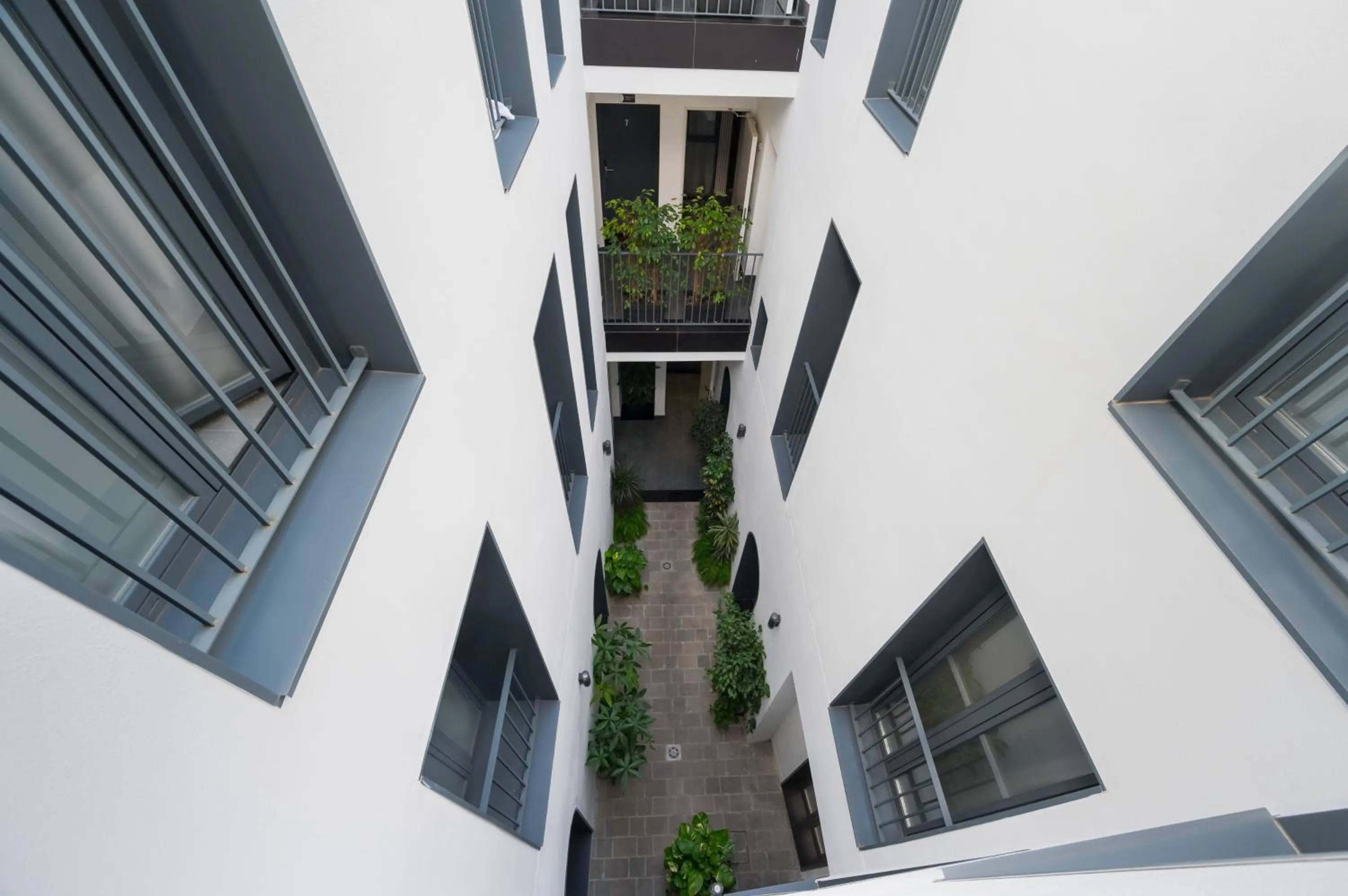 Property building in Posada de los Venerables