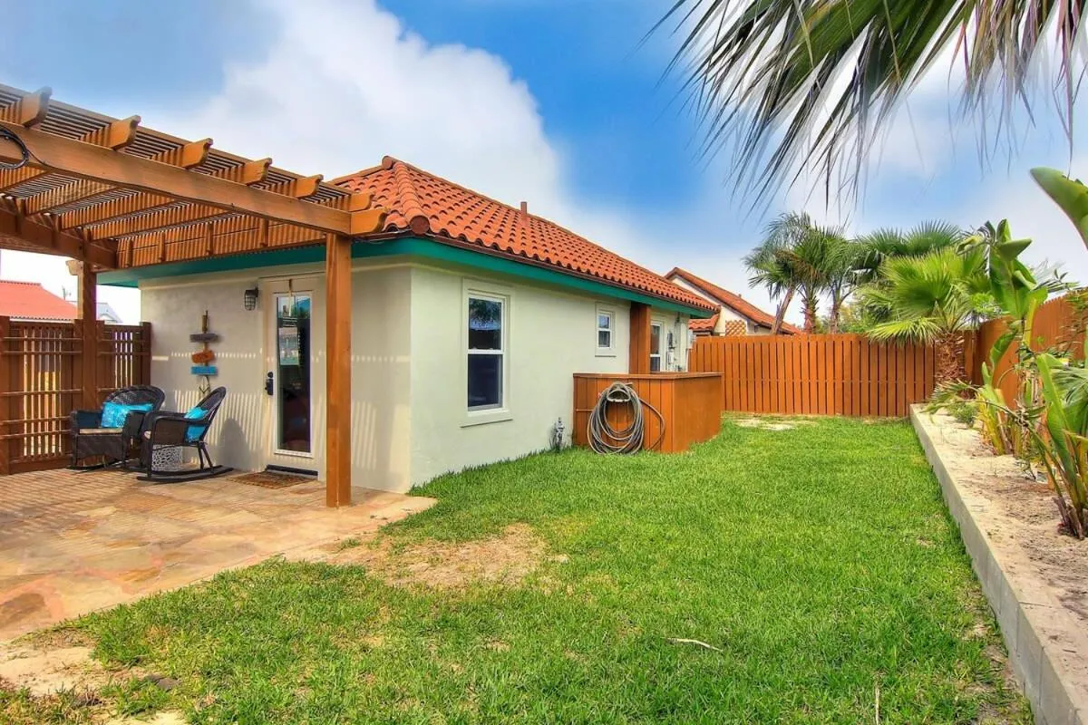 Lorna Beach Cottage at Spanish Village