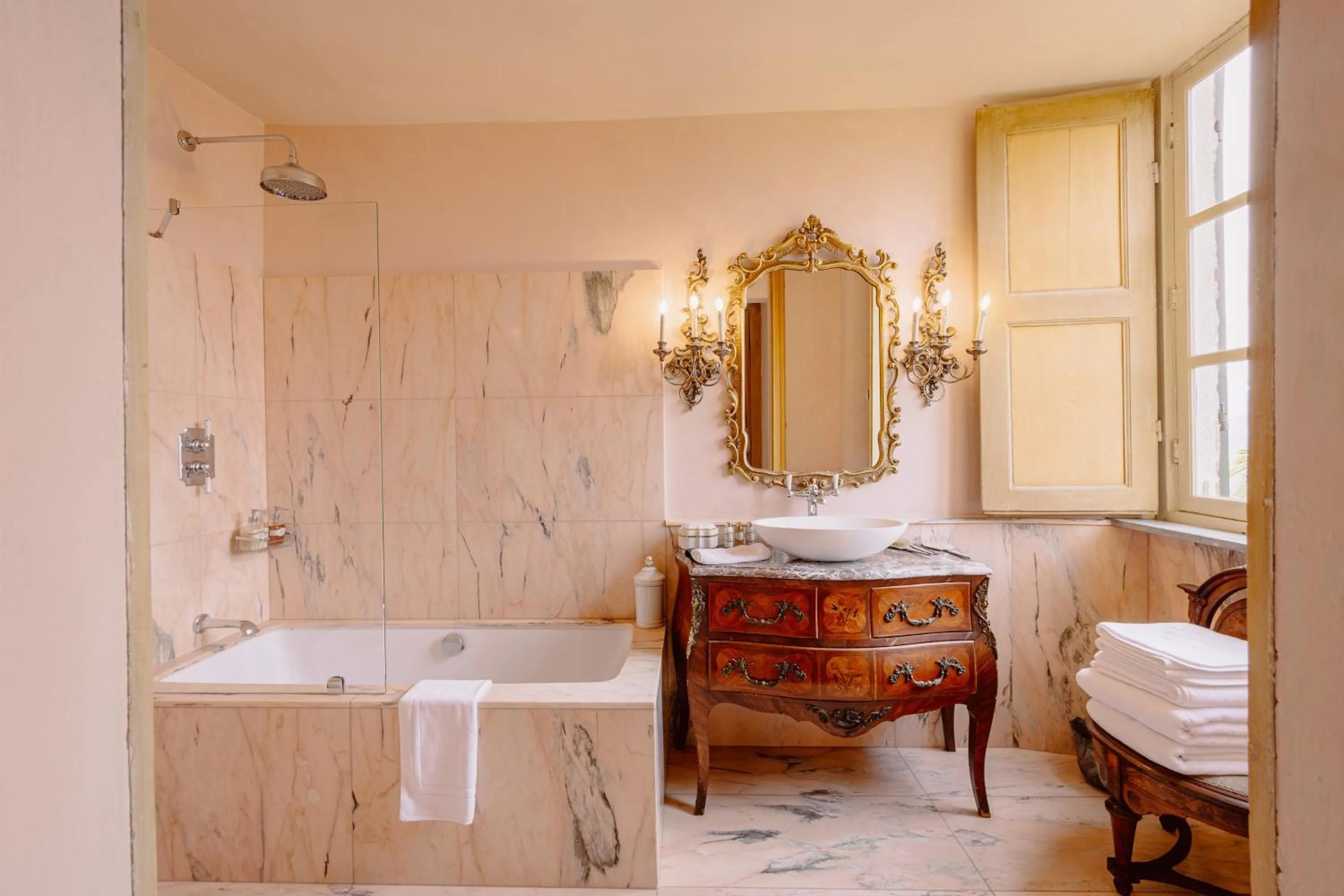 Bath, Bed in Castello di Casalborgone, Luxury Italian Castle Hotel