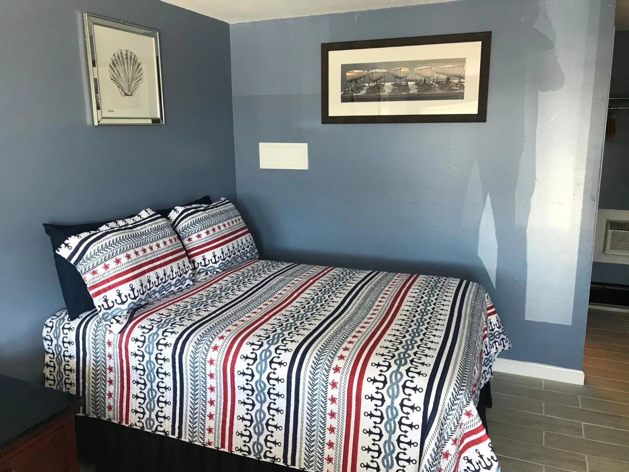 Bed in White Birches Motel