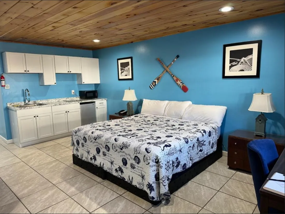 Bed in White Birches Motel