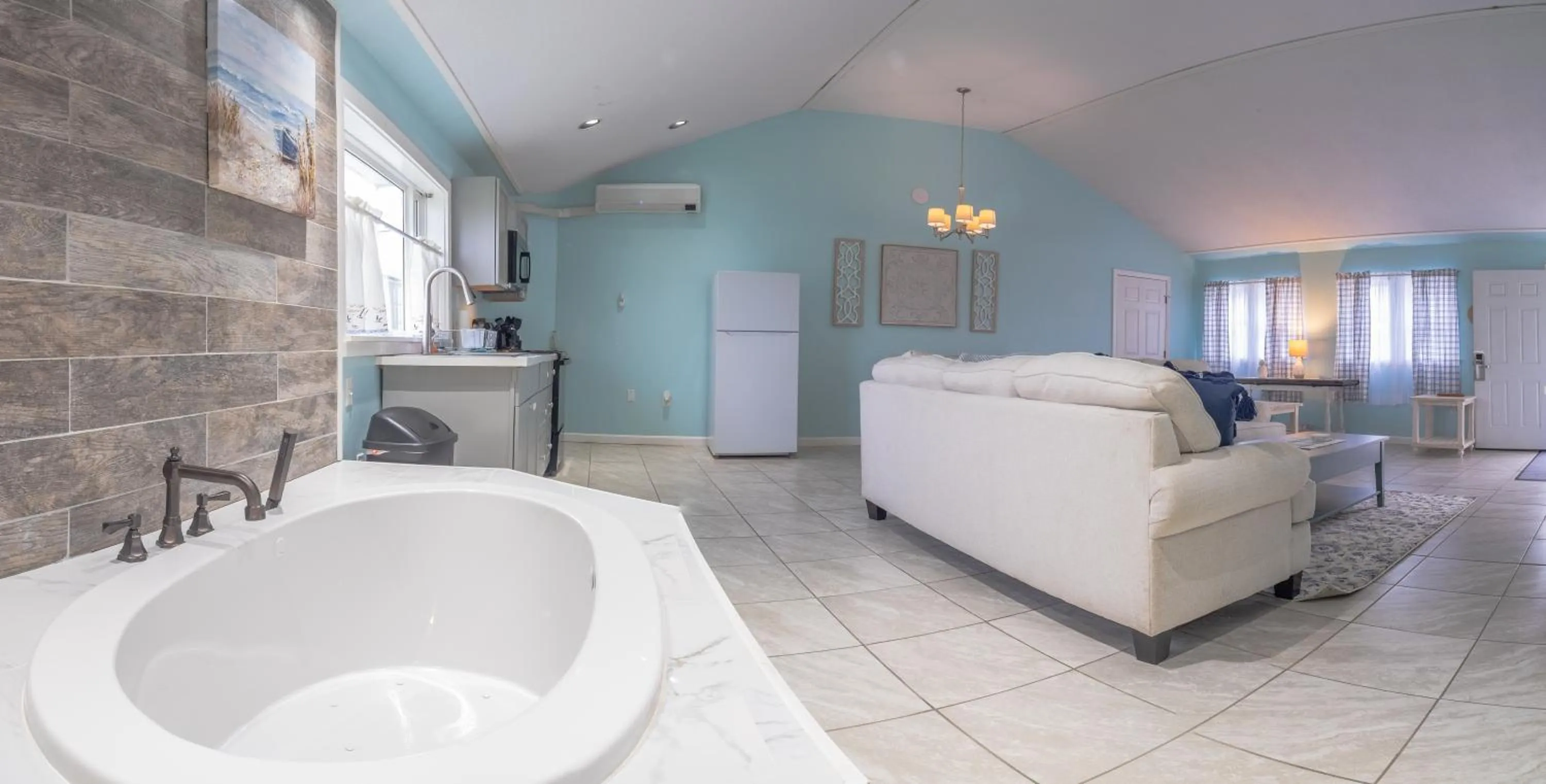 Bed in White Birches Motel