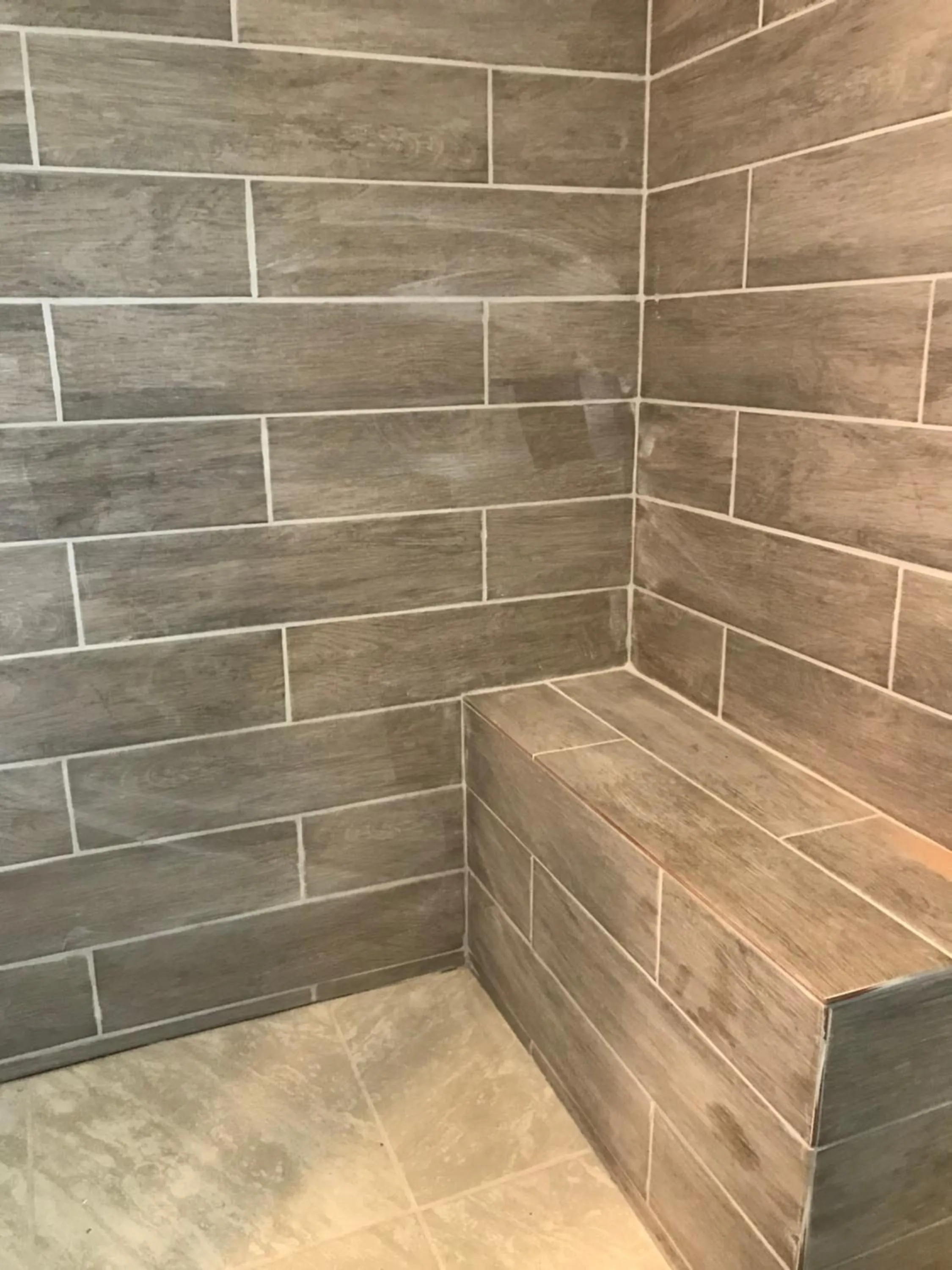 Bathroom in White Birches Motel