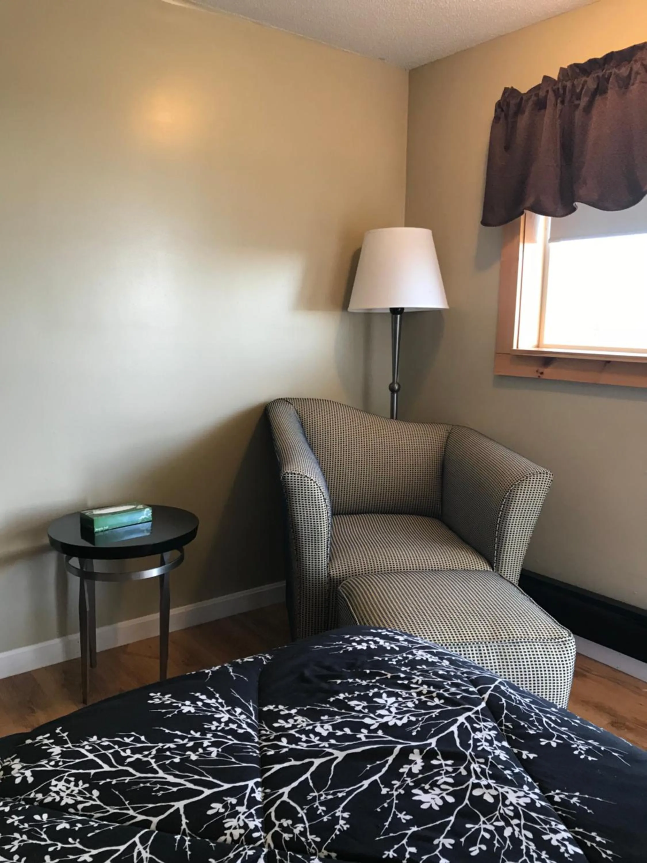 Bed in White Birches Motel