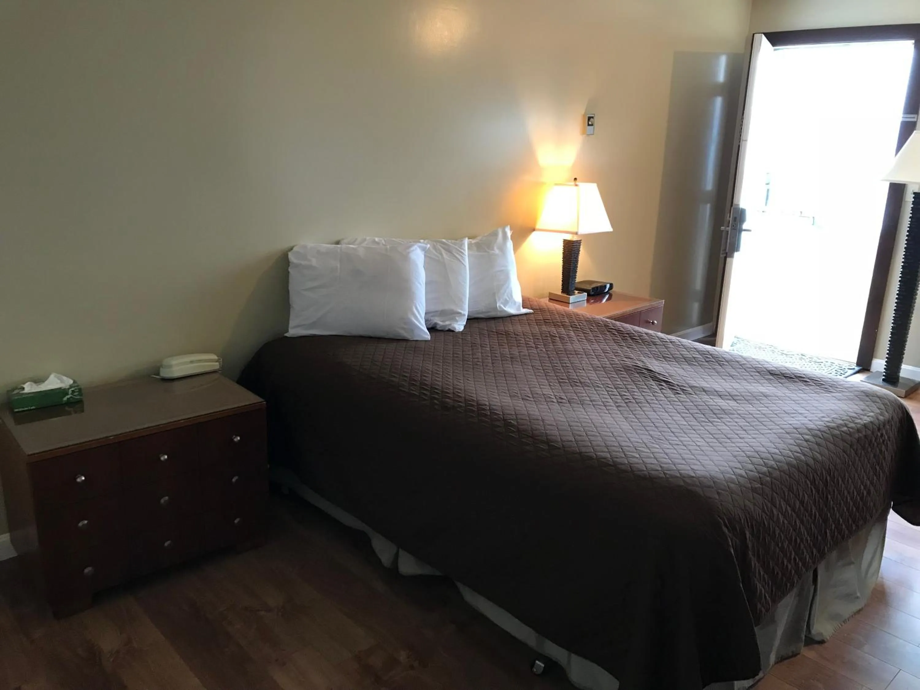 Bed in White Birches Motel