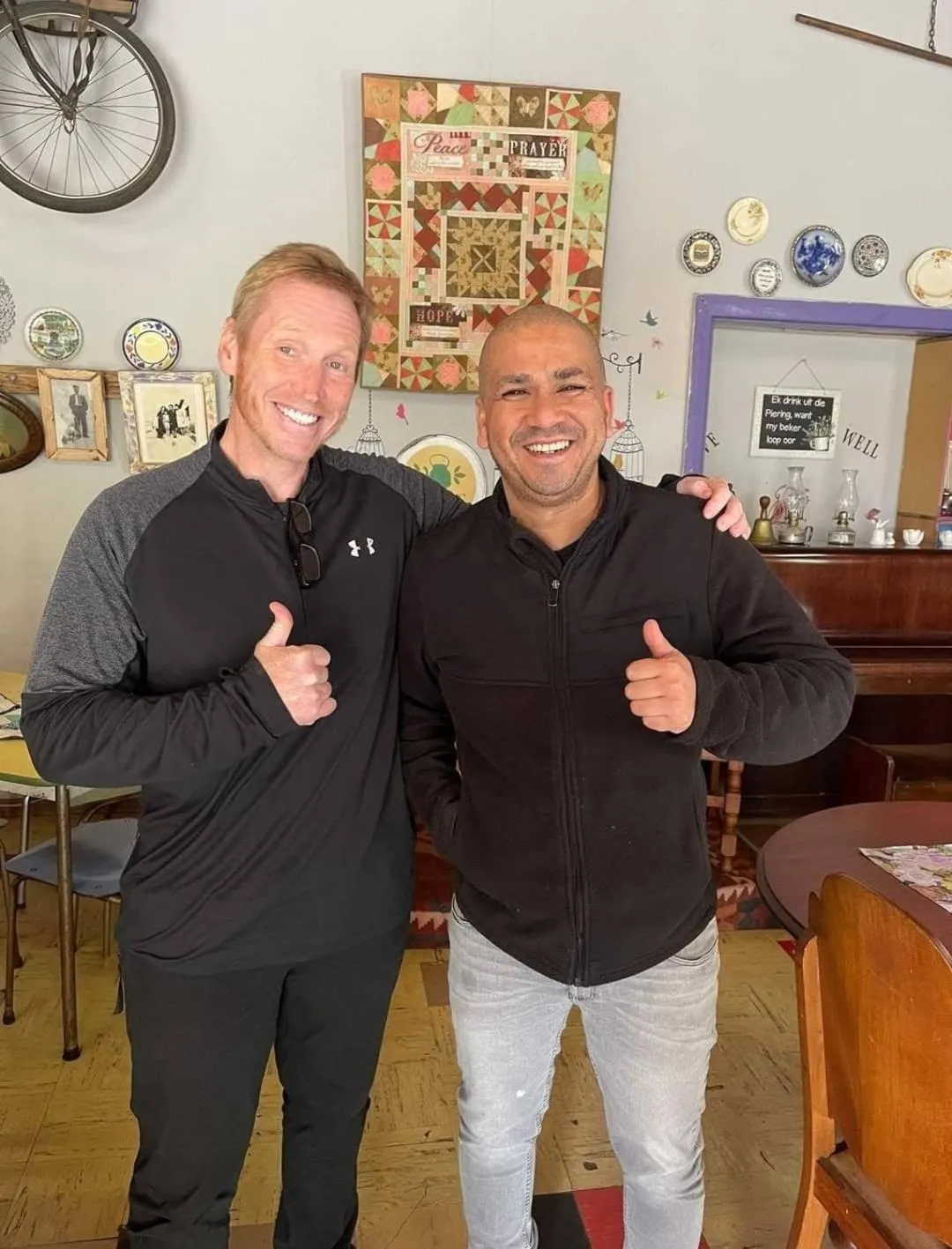 group of guests in Suzies Huis Restaurant Bed and Breakfast