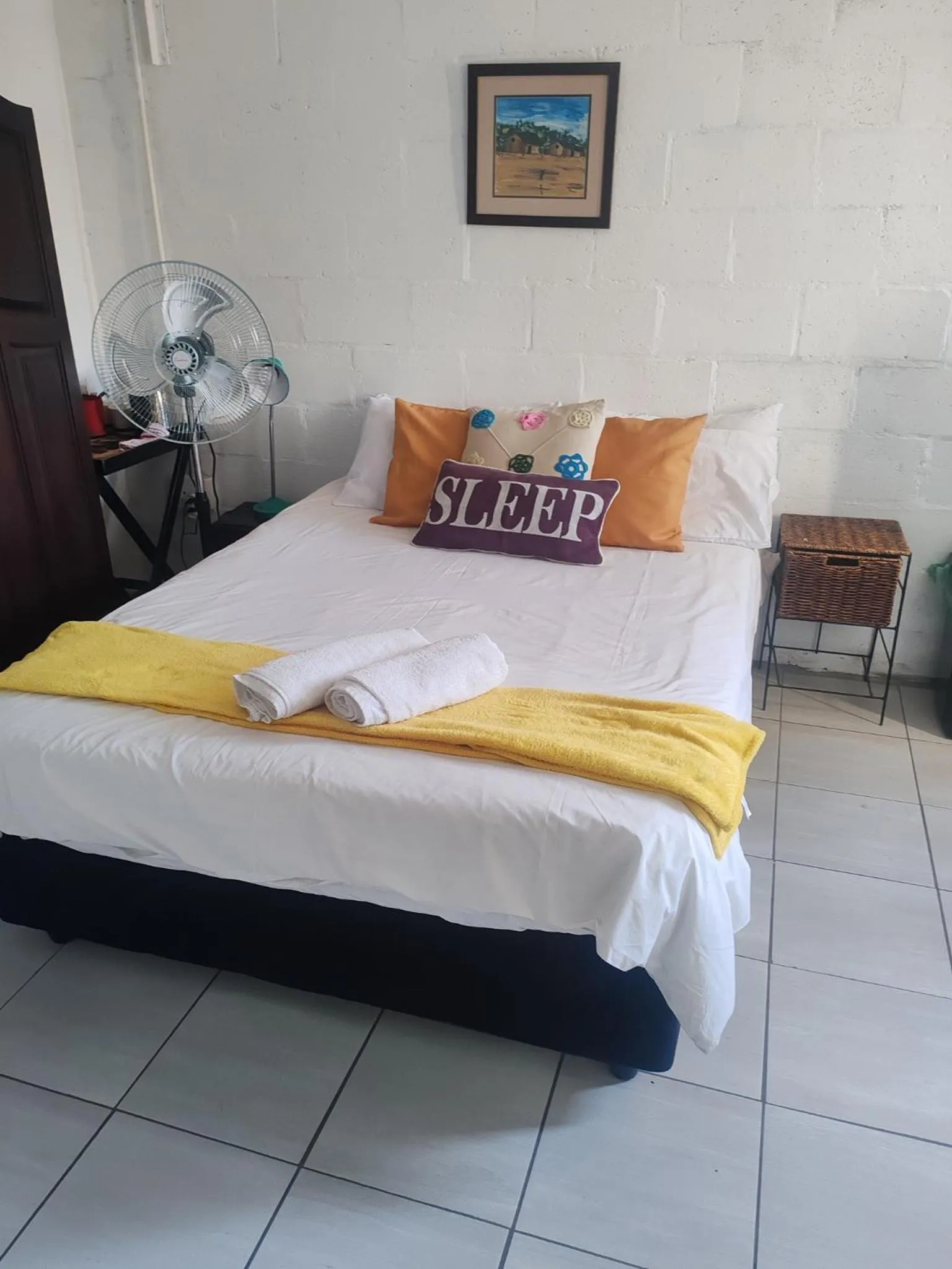 Bed in Suzies Huis Restaurant Bed and Breakfast