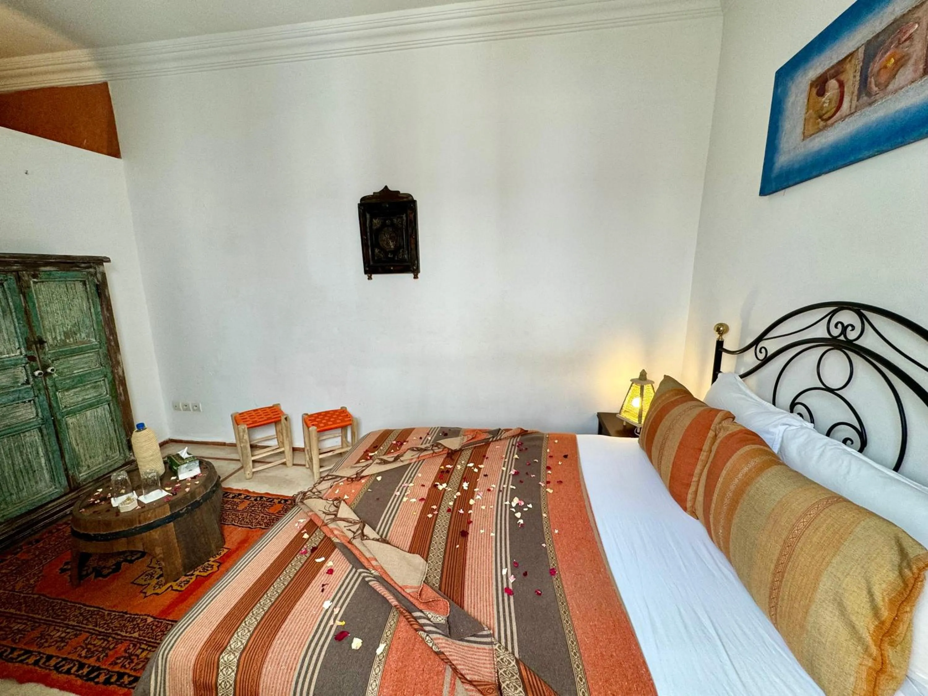 Bed in Riad Iklil