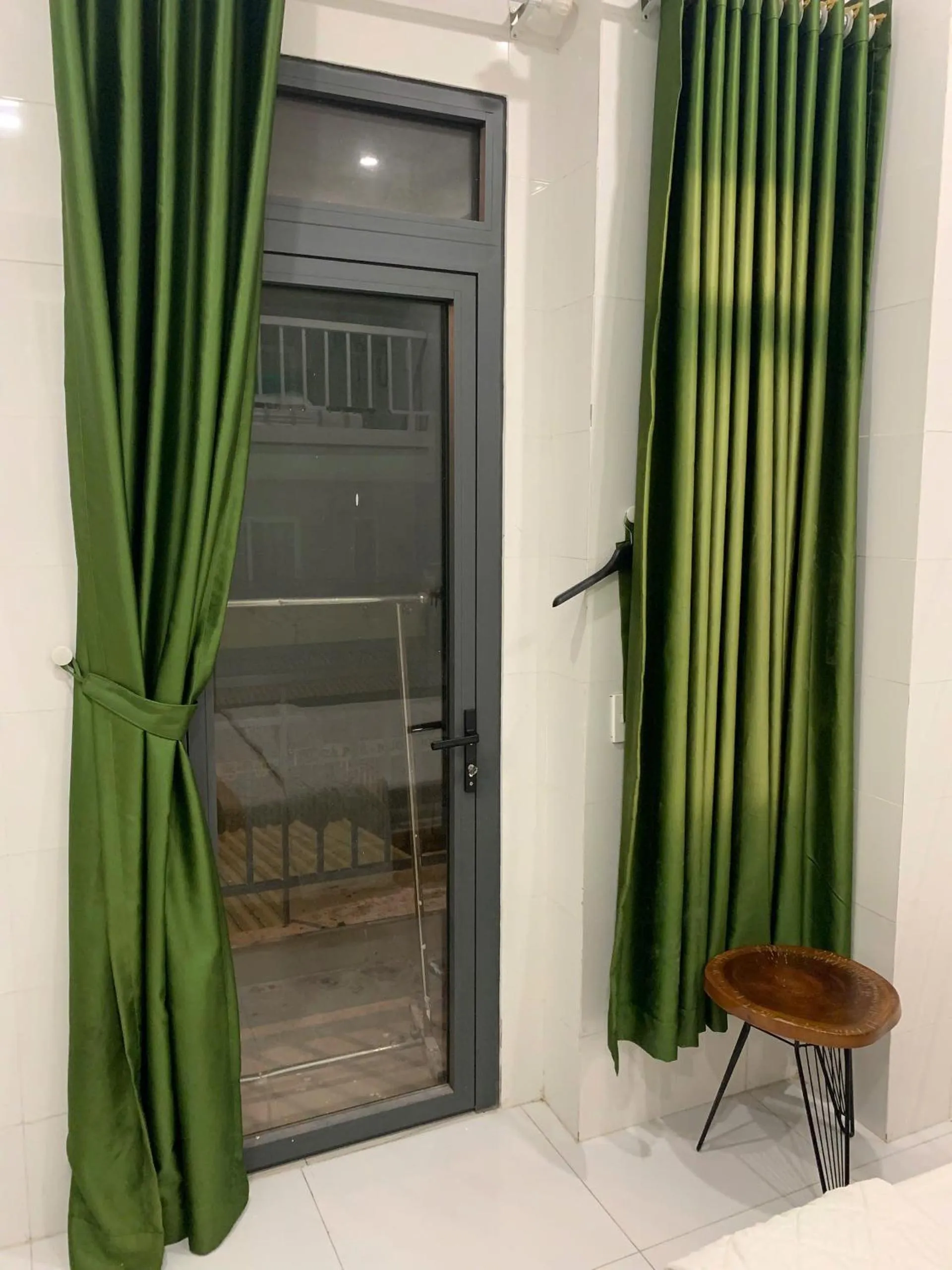 LUCKY HOTEL LIEN PHUONG