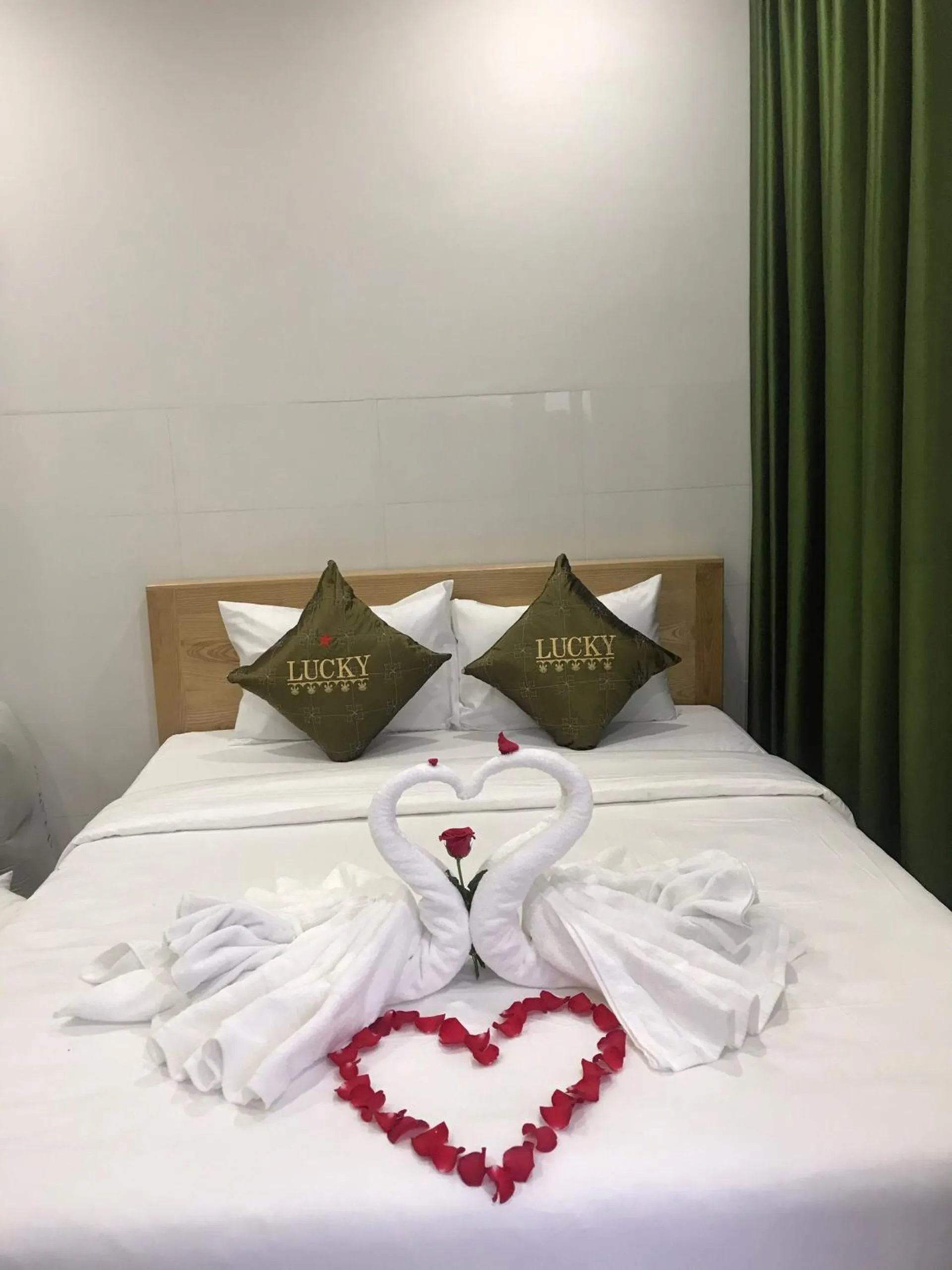 Bed in LUCKY HOTEL LIEN PHUONG