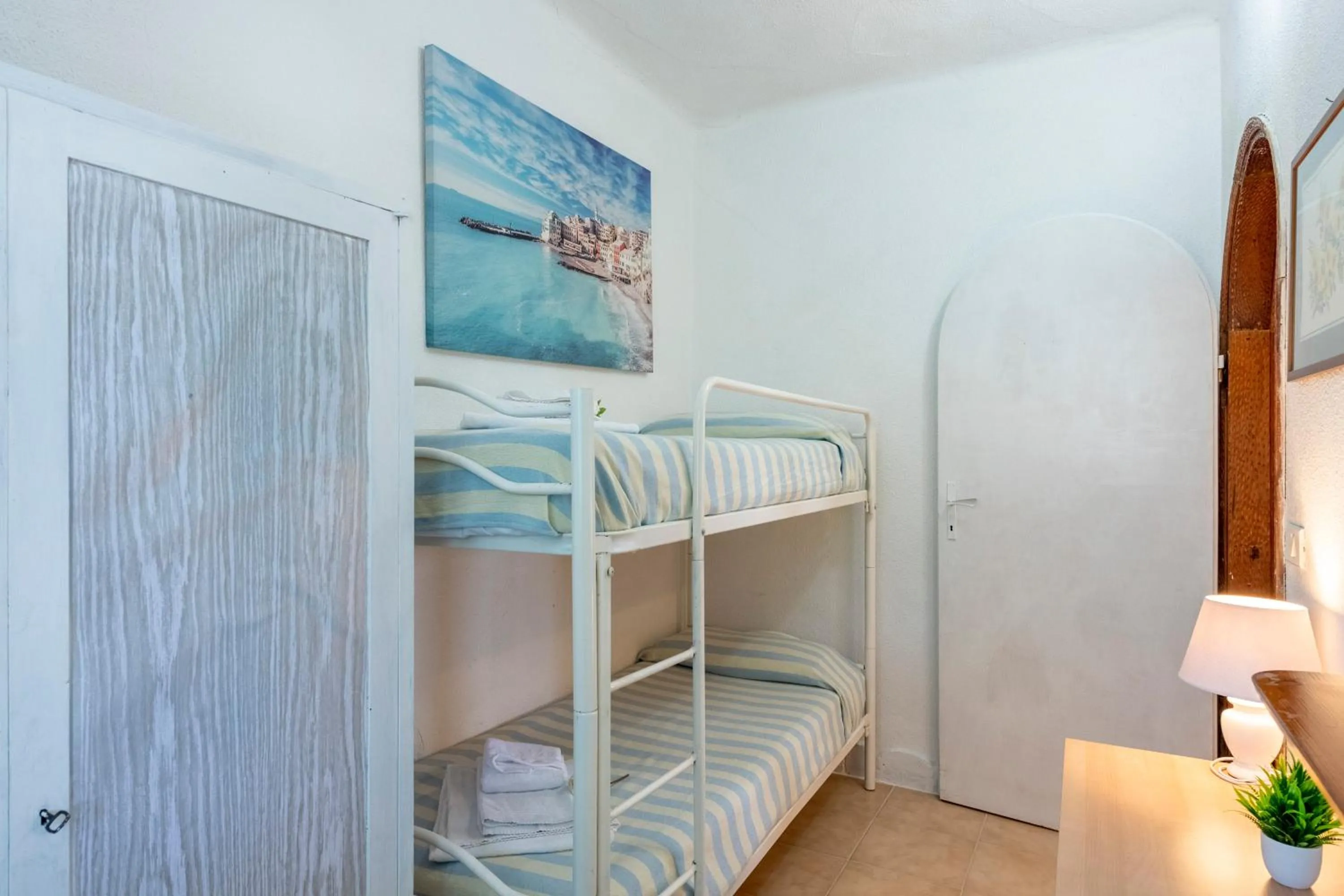 Bedroom, Bed in La Casina Del Pescatore On the Beach - Happy Rentals