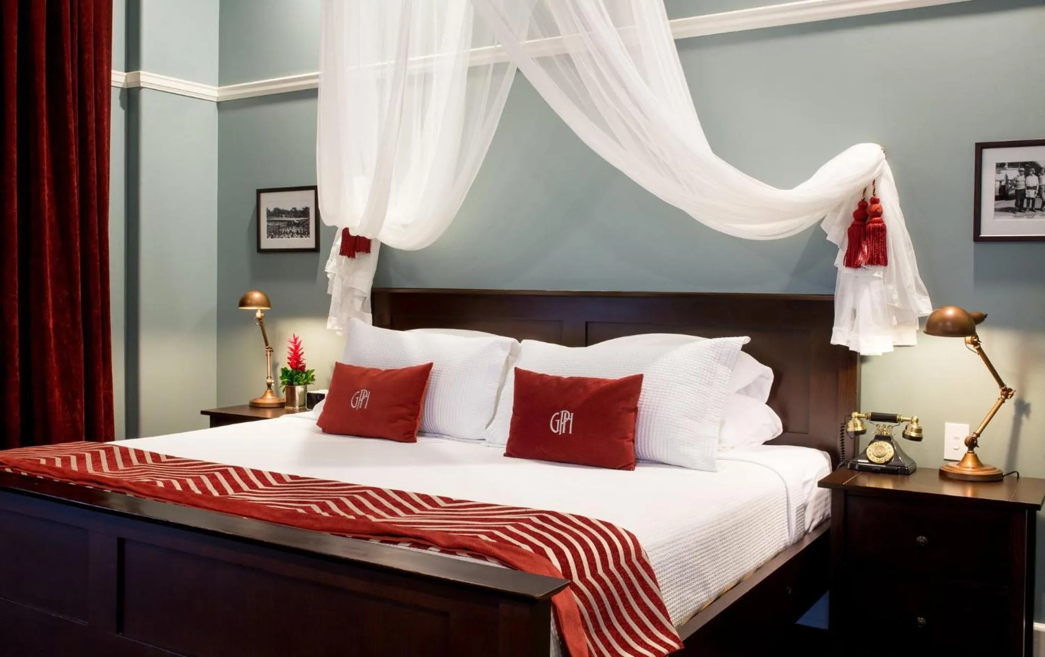 Photo of the whole room, Bed in Grand Pacific Hotel