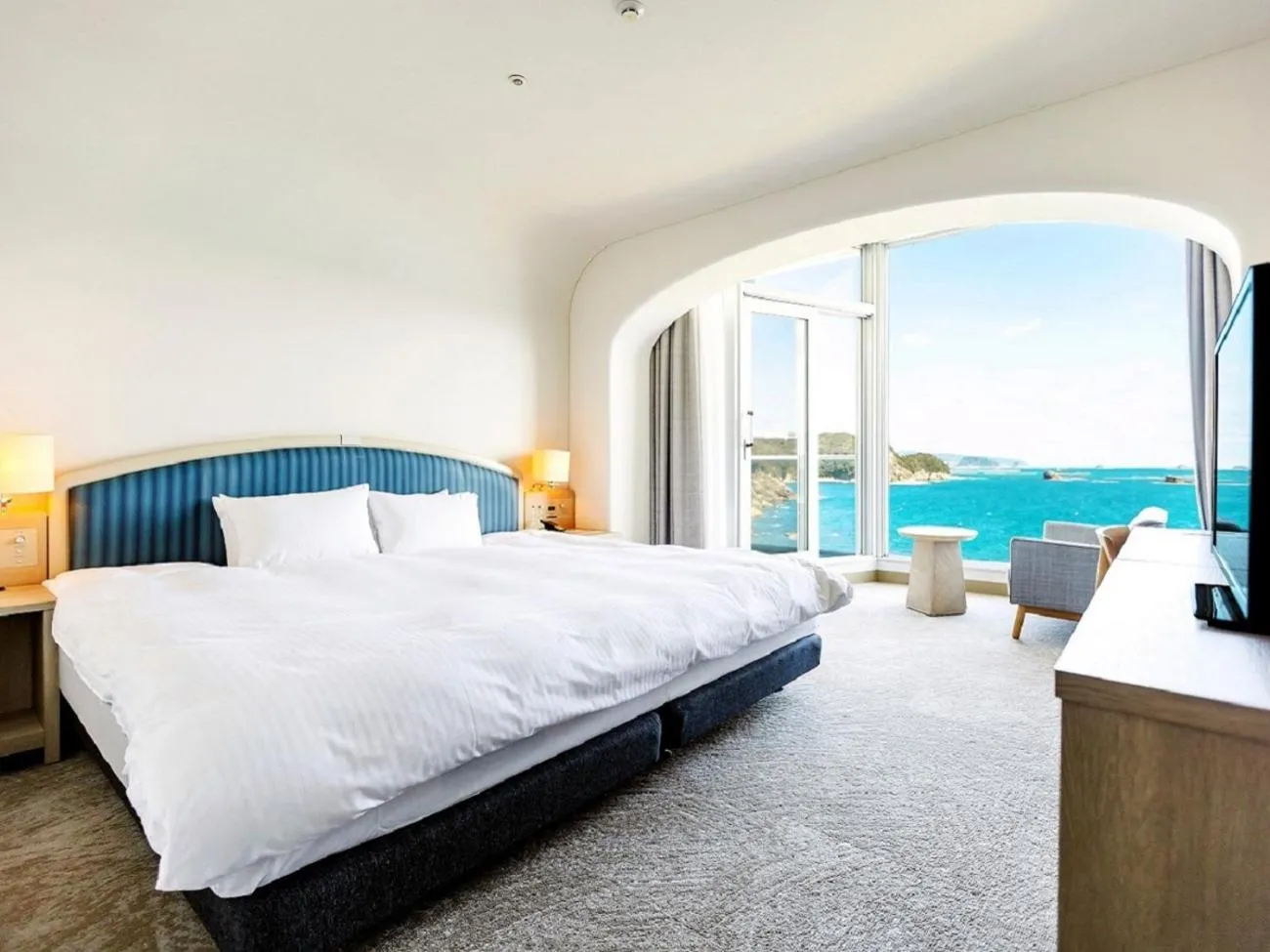 Photo of the whole room, Bed in Nichinankaigan Nango Prince Hotel