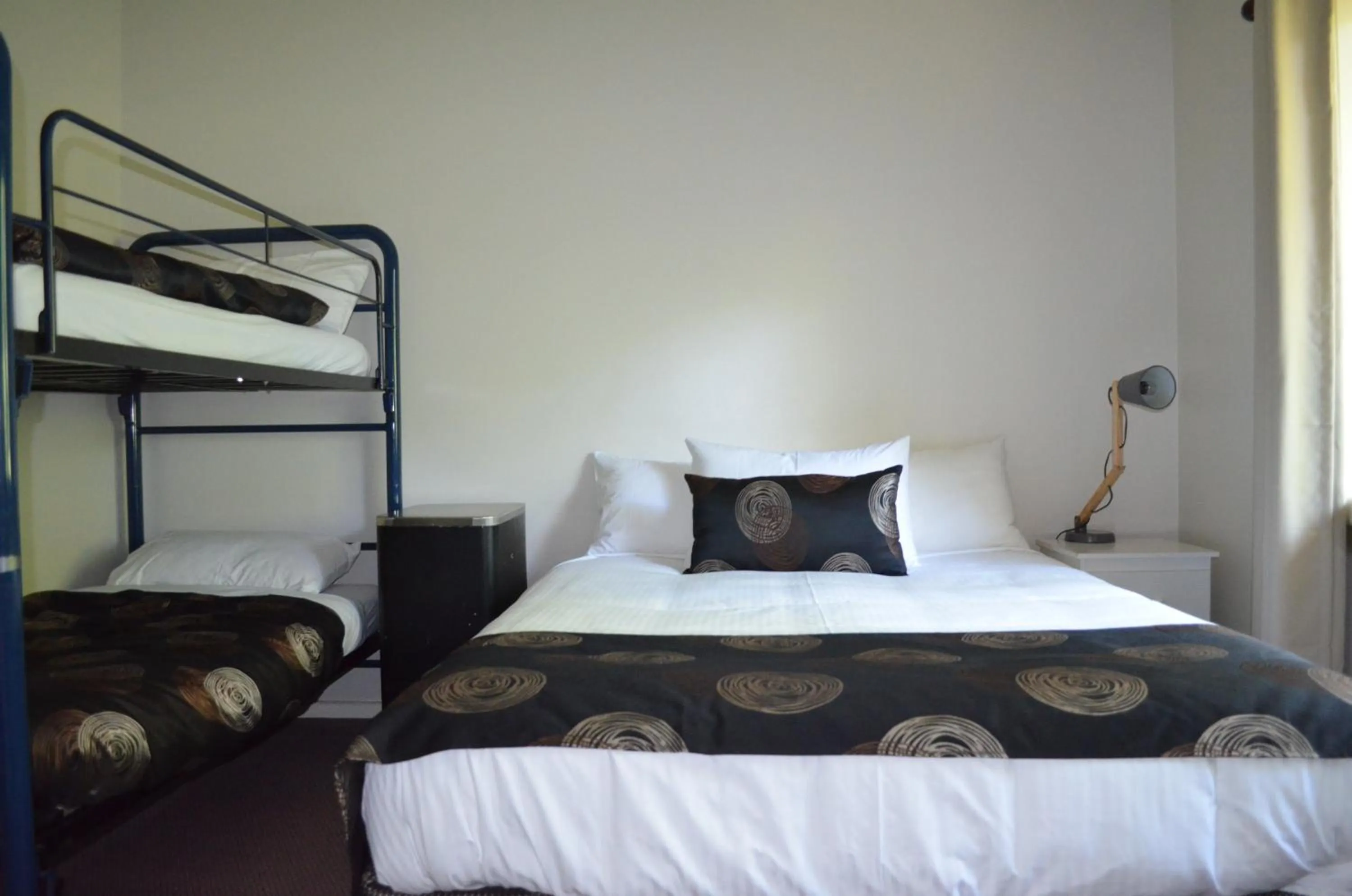 Bed in Mountain View Holiday Retreat