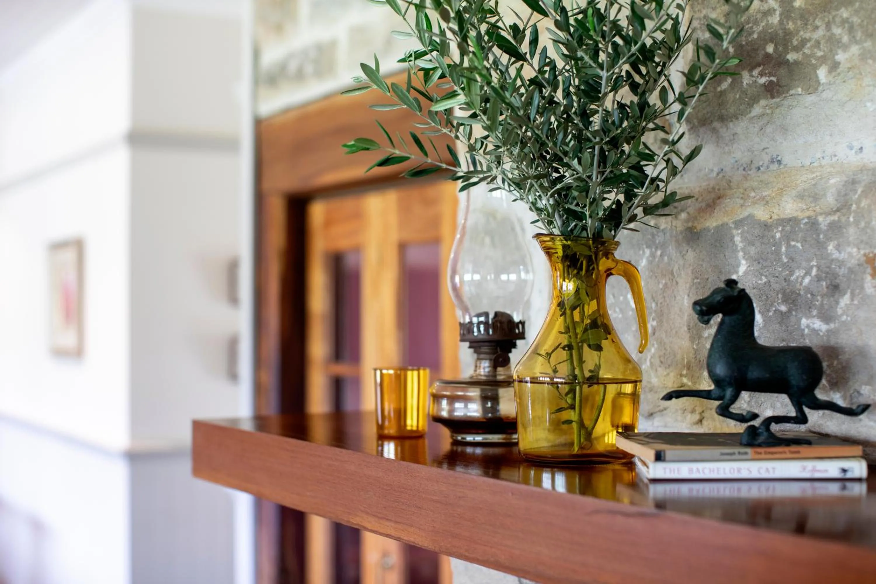 Hanging Tree Wines