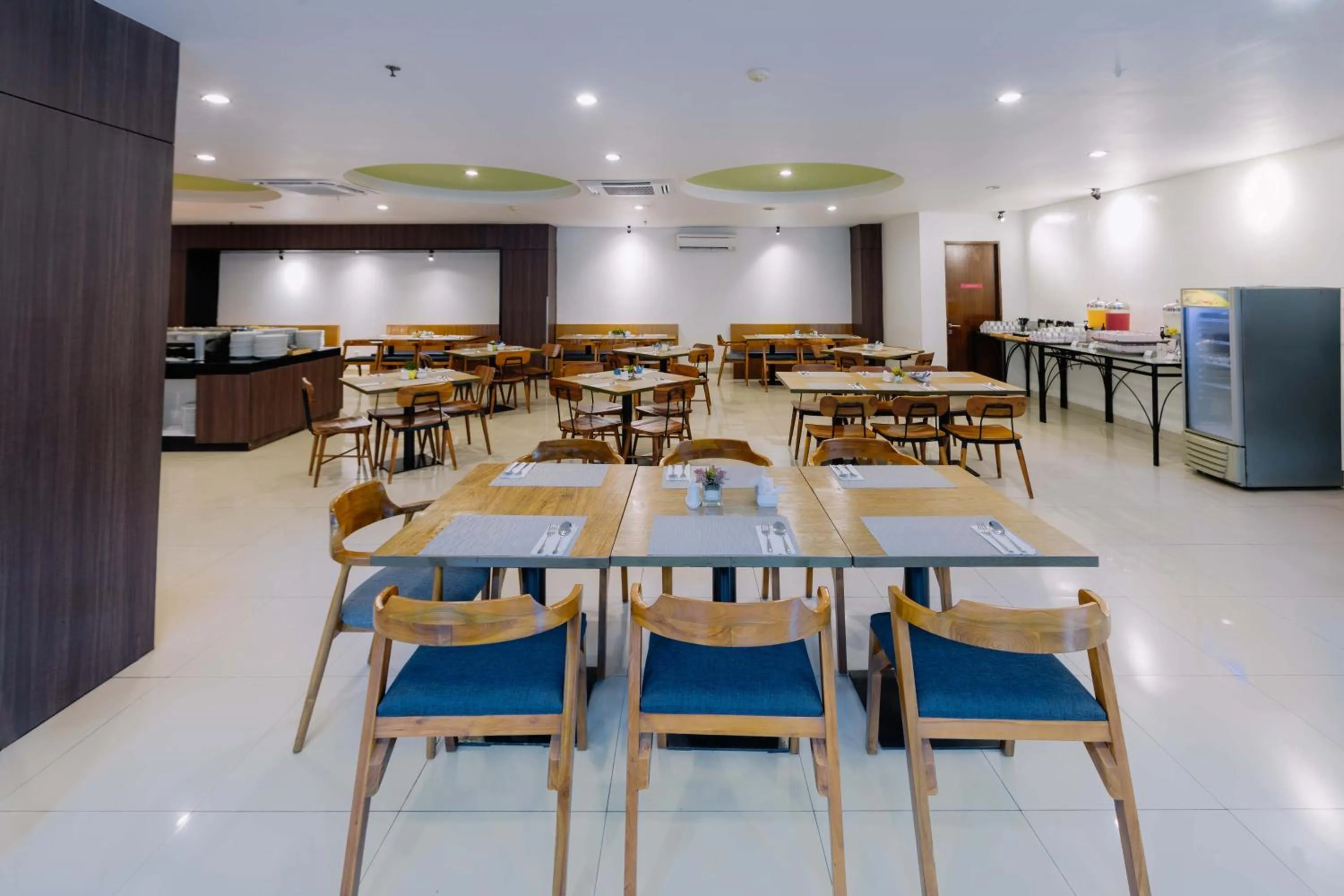 Restaurant/places to eat in favehotel Hyper Square