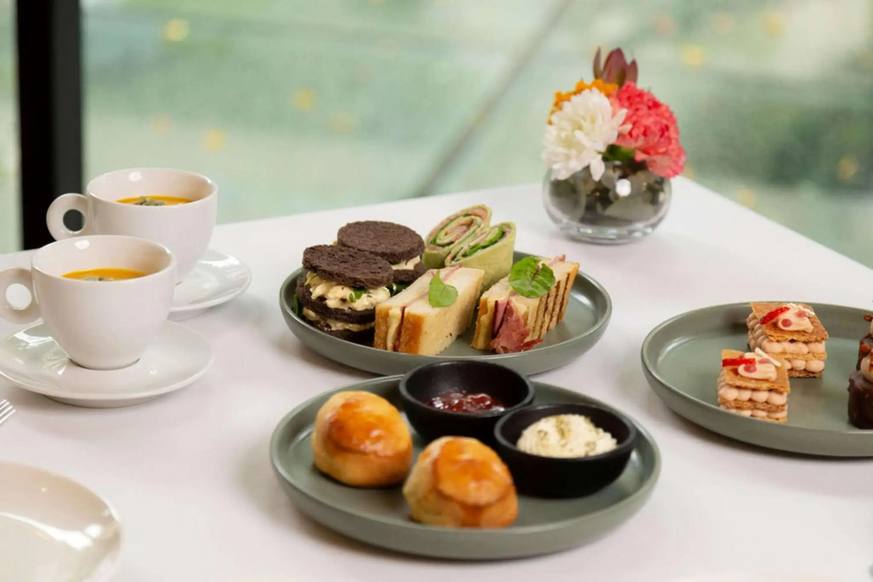 Restaurant/places to eat in Hyatt Regency Brisbane Restaurant/places to eat in Hyatt Regency Brisbane