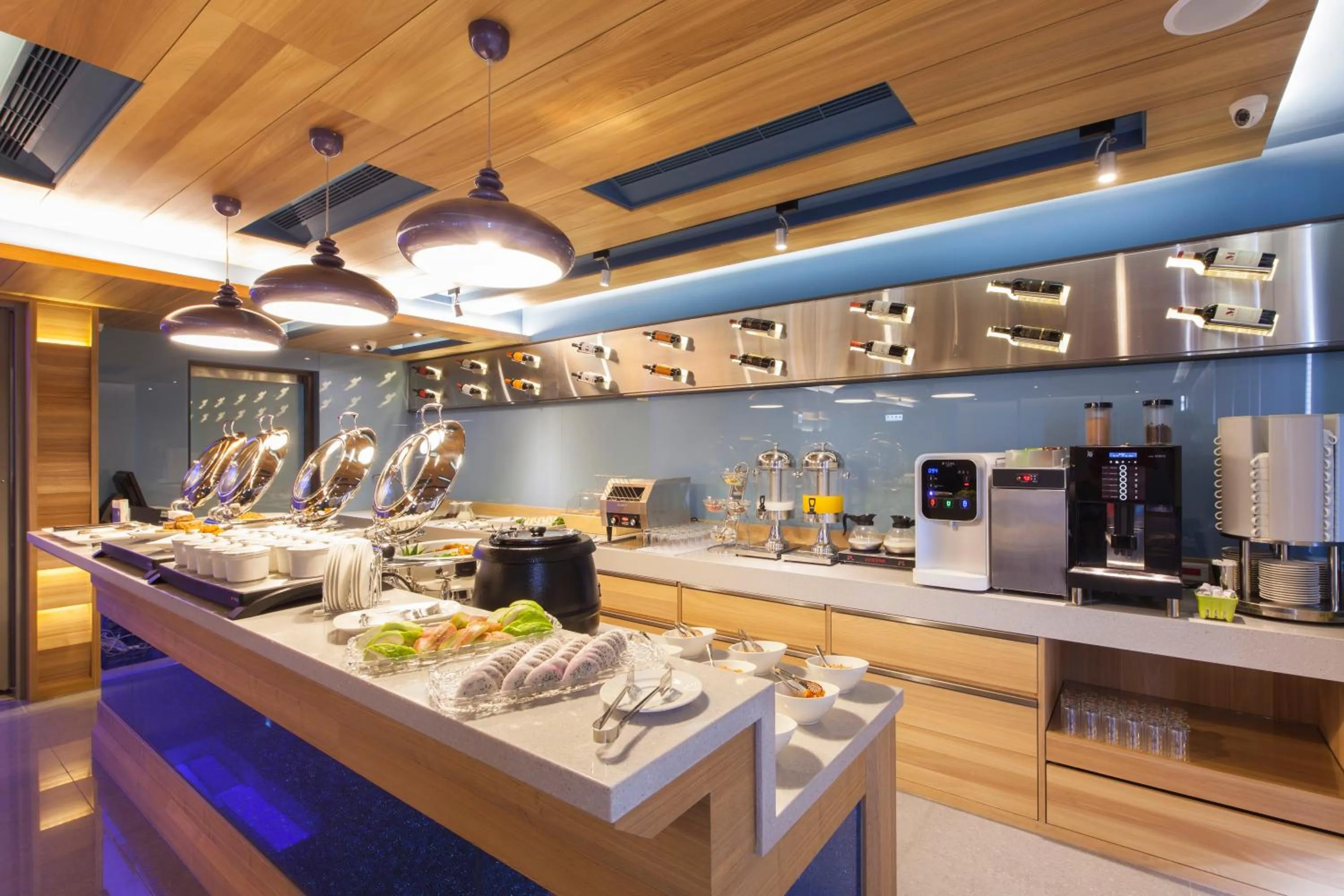 Restaurant/places to eat in Hotel MU