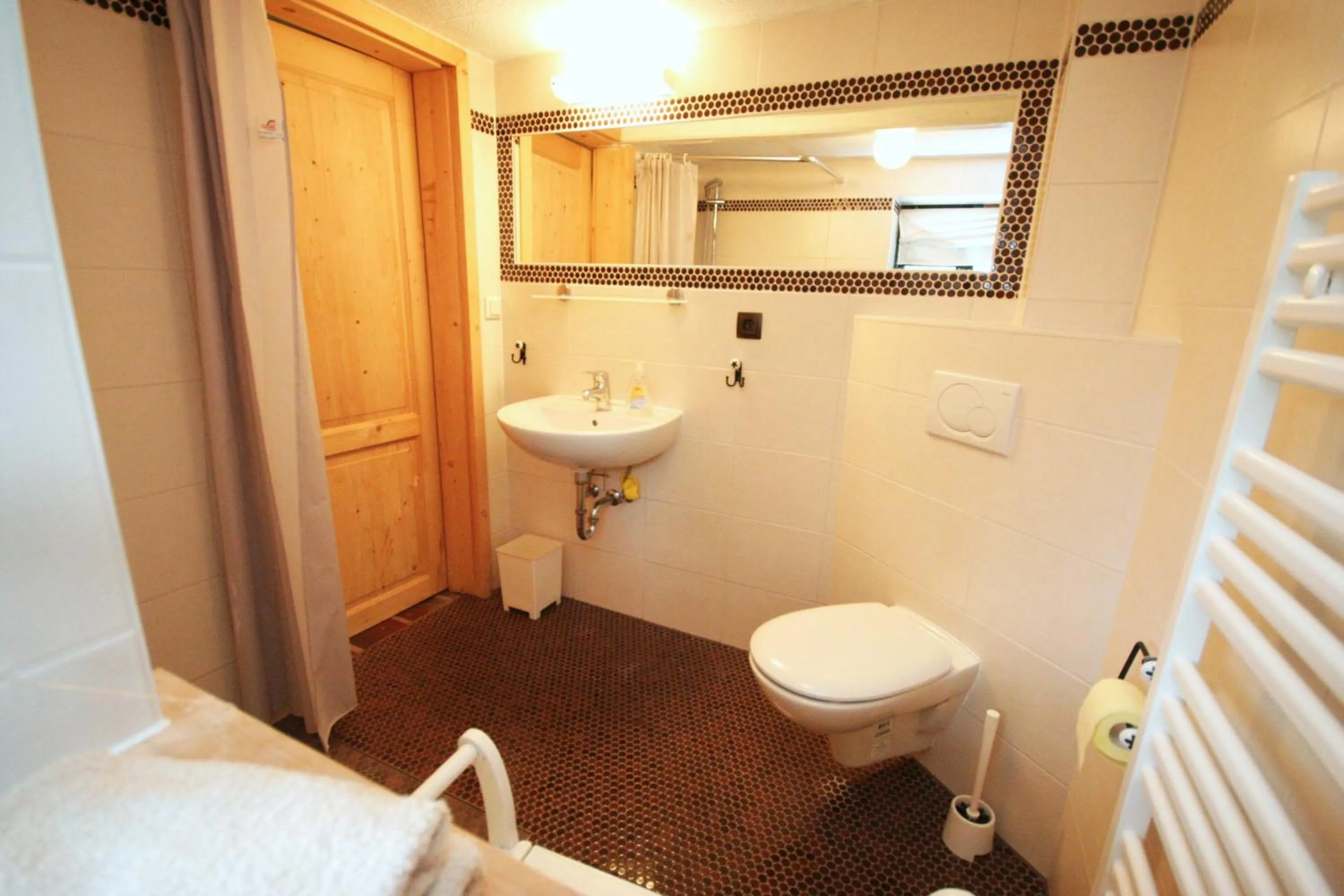 Bathroom in Wohnungen unter Reet