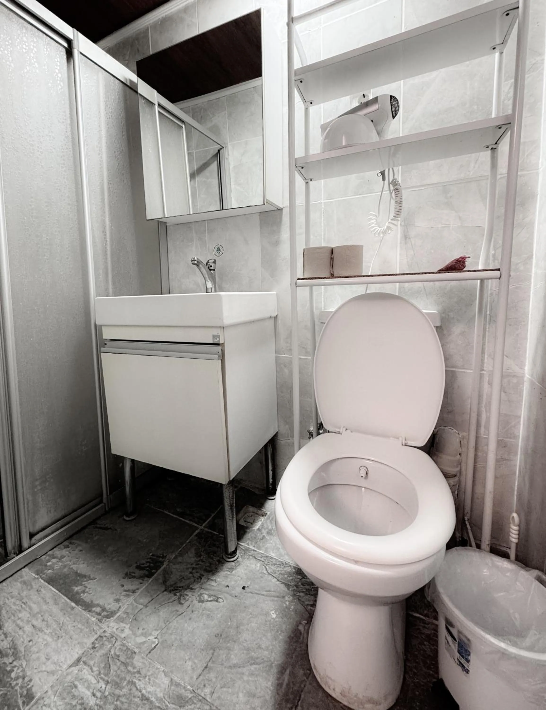 Bathroom in The New Season Apart