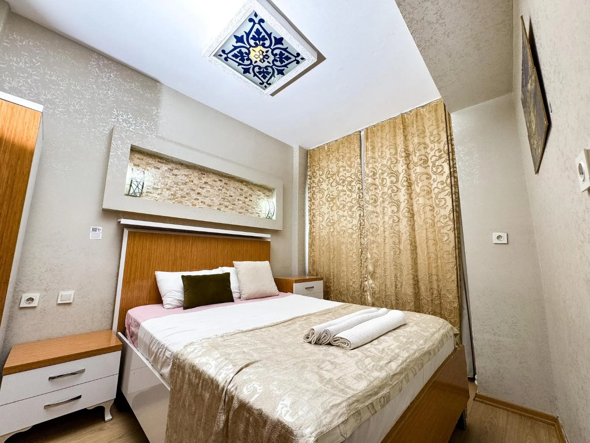 Bedroom, Bed in The New Season Apart