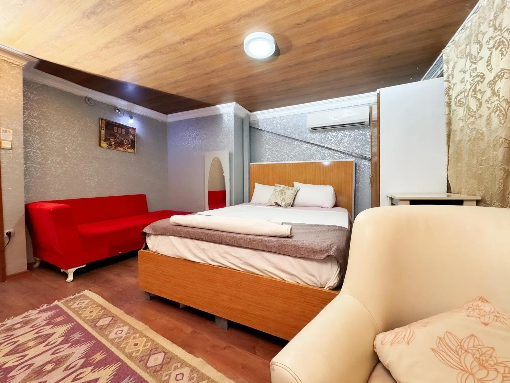 Bedroom, Bed in The New Season Apart