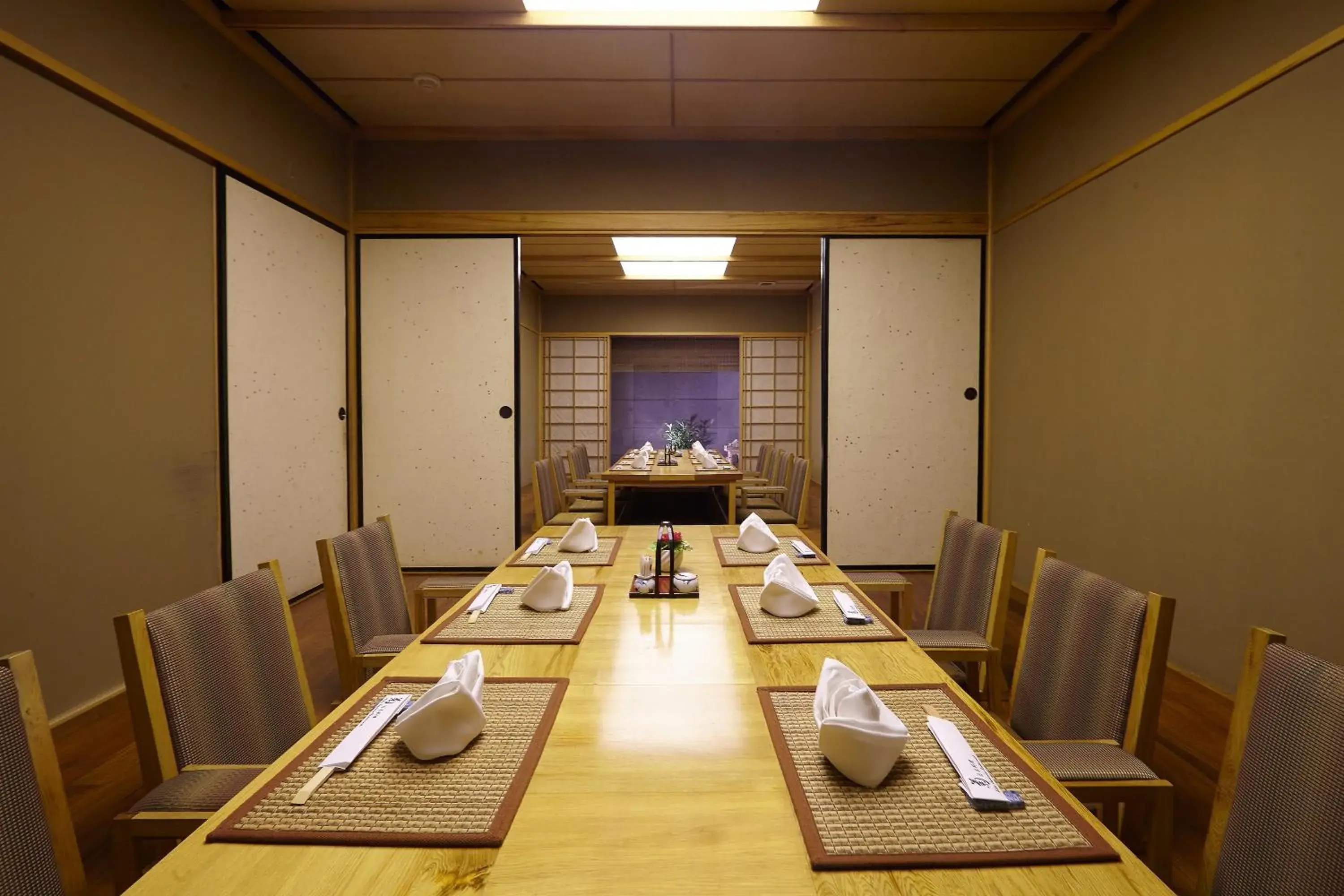 Restaurant/places to eat in Lao Plaza Hotel Restaurant/places to eat in Lao Plaza Hotel