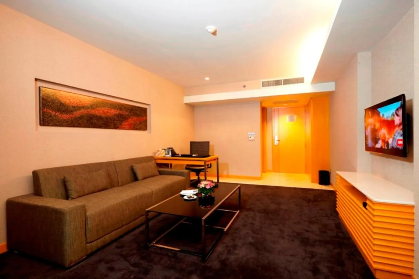 Living room in Lao Plaza Hotel