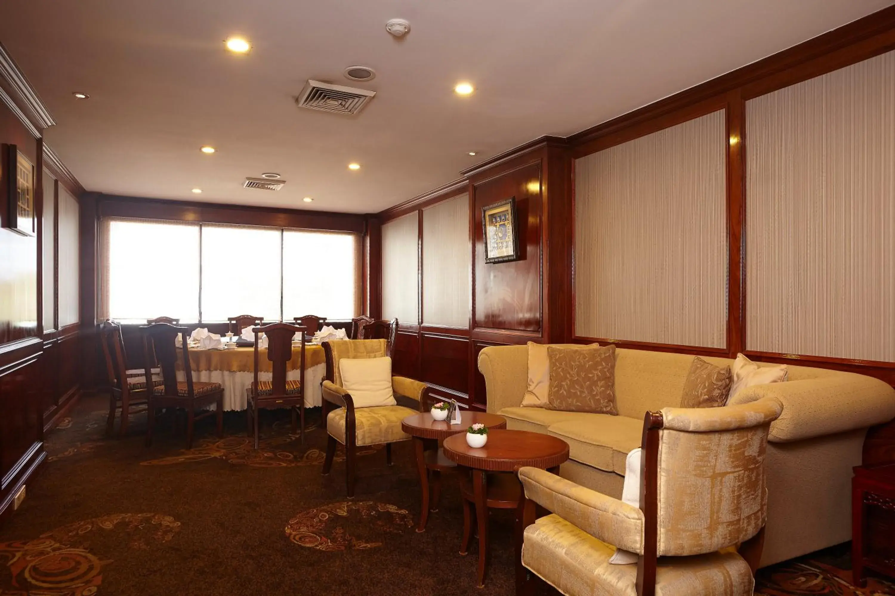 Restaurant/places to eat in Lao Plaza Hotel Restaurant/places to eat in Lao Plaza Hotel