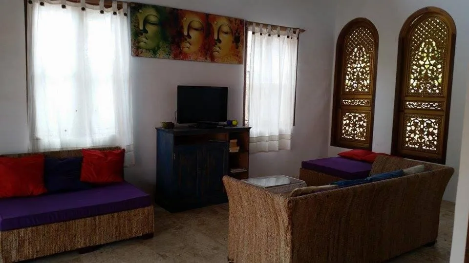 Day in Elephant House and Bungalows Gili Air