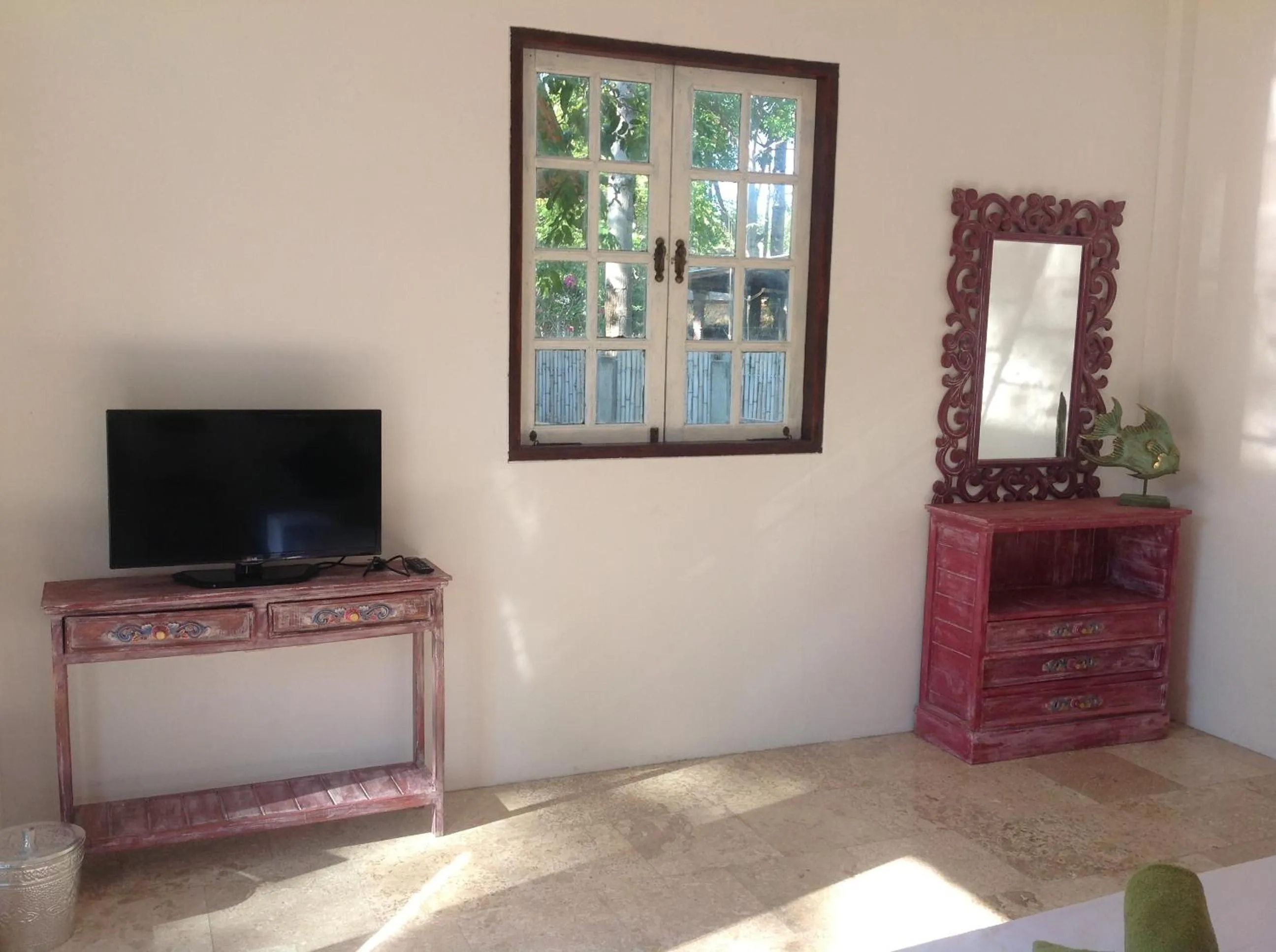 Decorative detail in Elephant House and Bungalows Gili Air