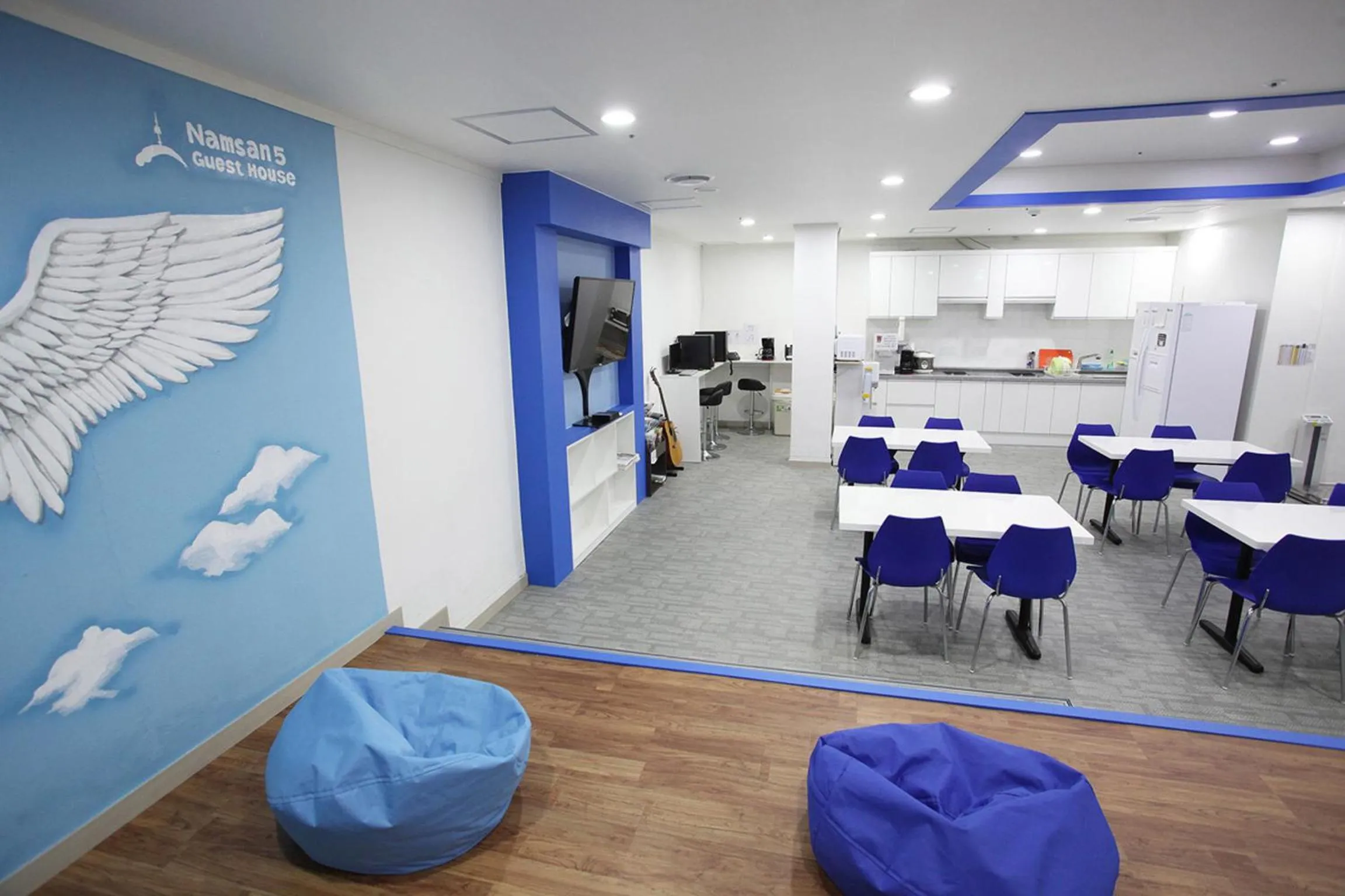 Restaurant/places to eat in Namsan Guesthouse