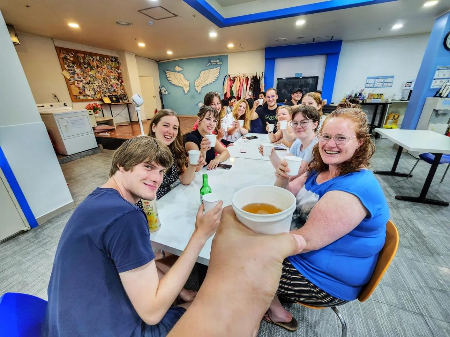 Communal lounge/ TV room in Namsan Guesthouse