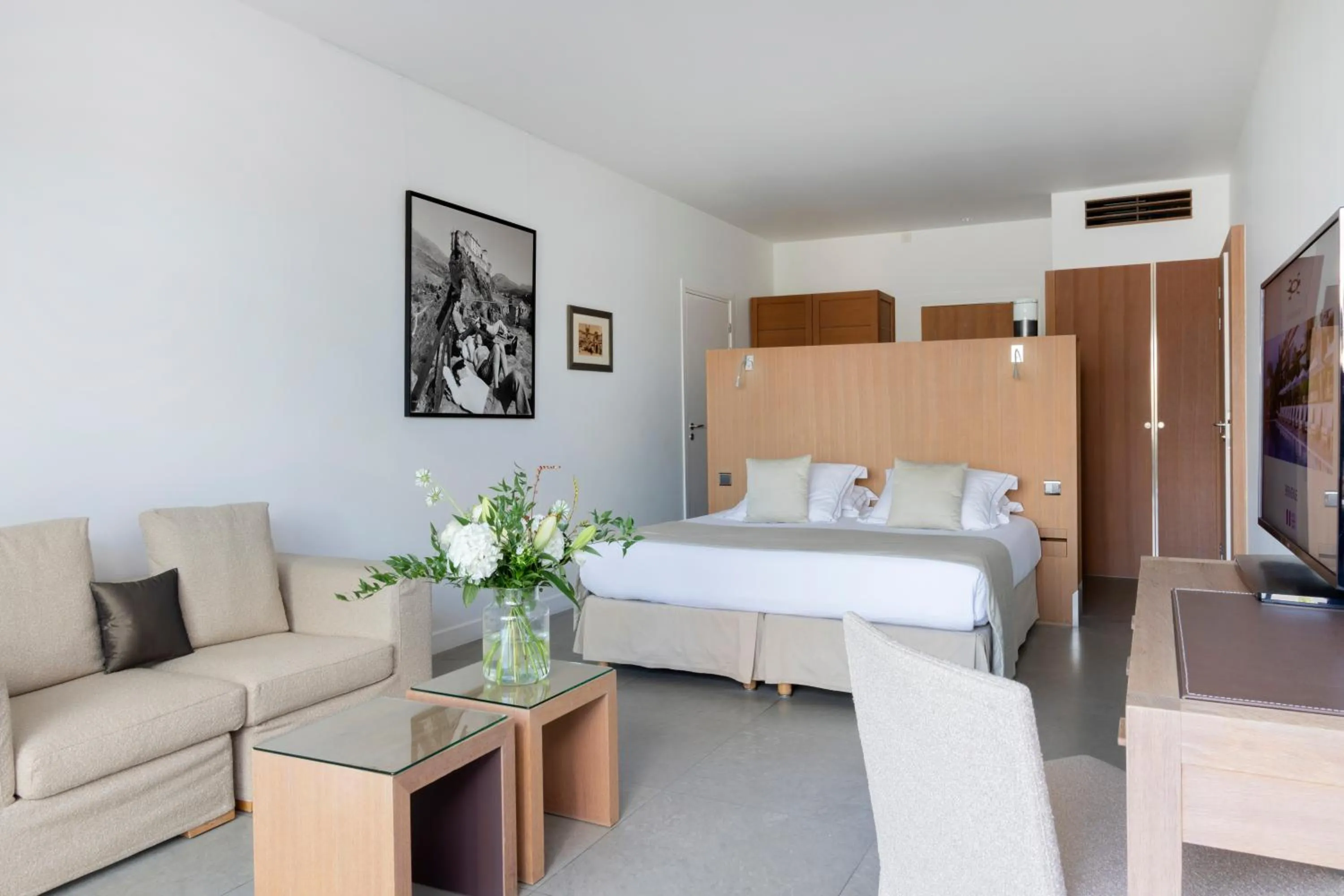 Photo of the whole room, Bed in Casadelmar