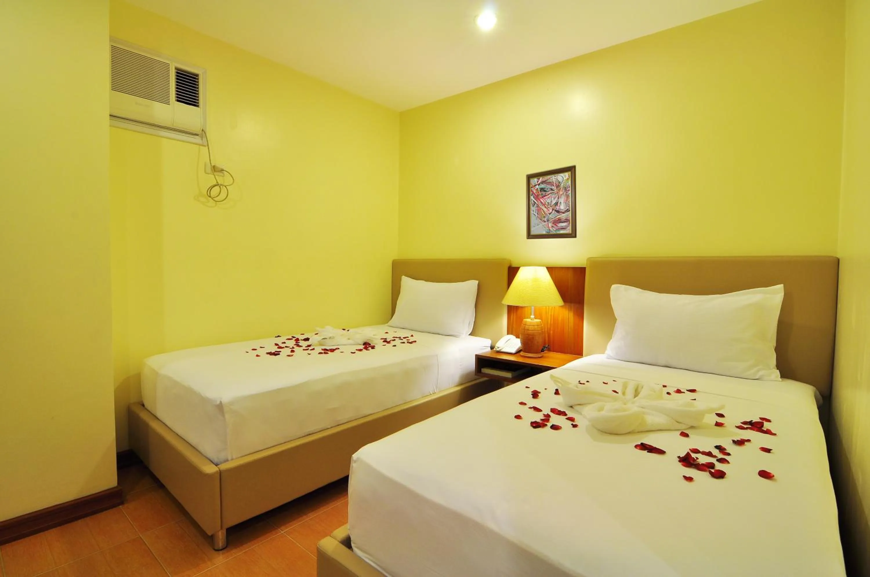 Bedroom, Bed in The Well Hotel