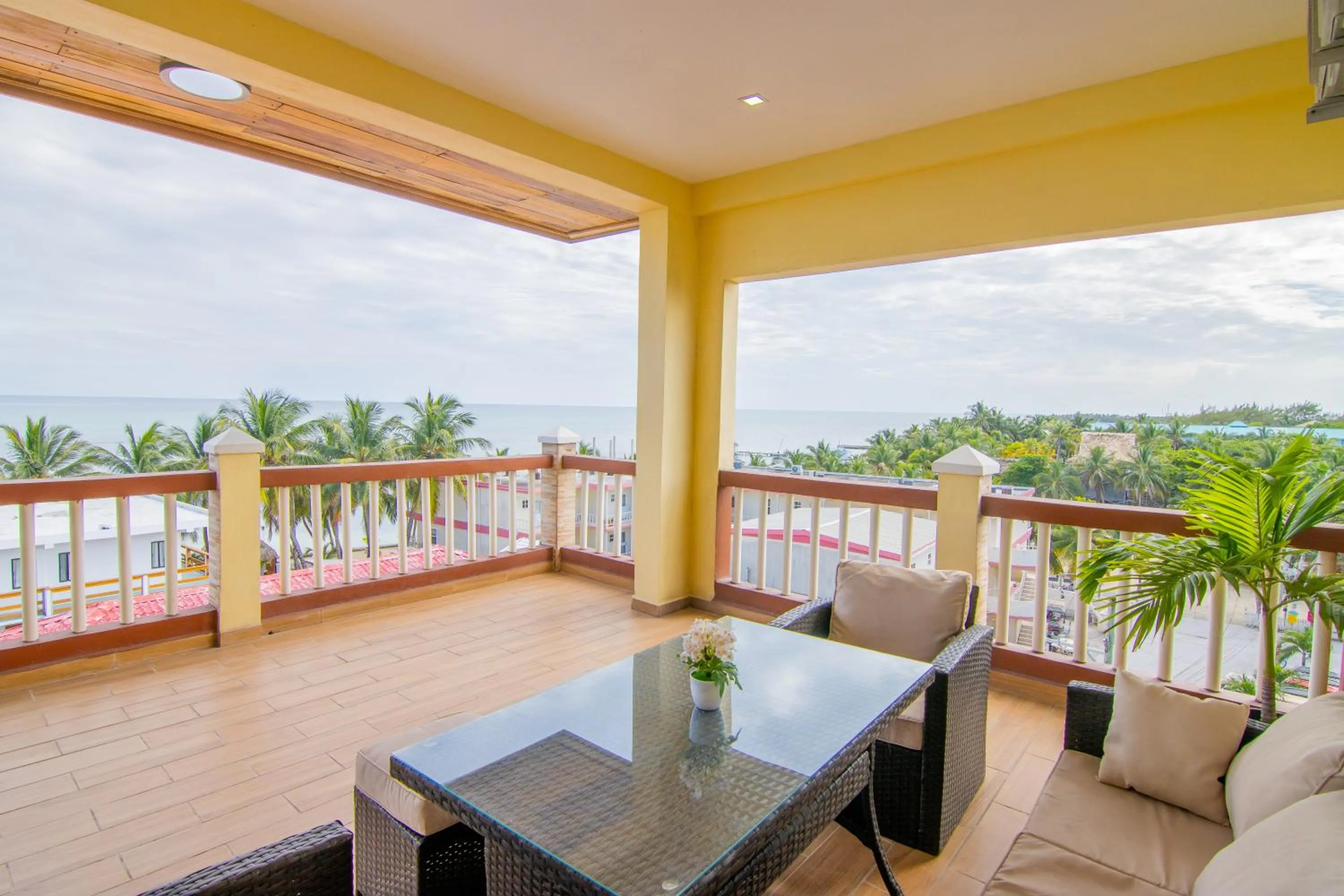 Patio in Tropical Palace Hotel