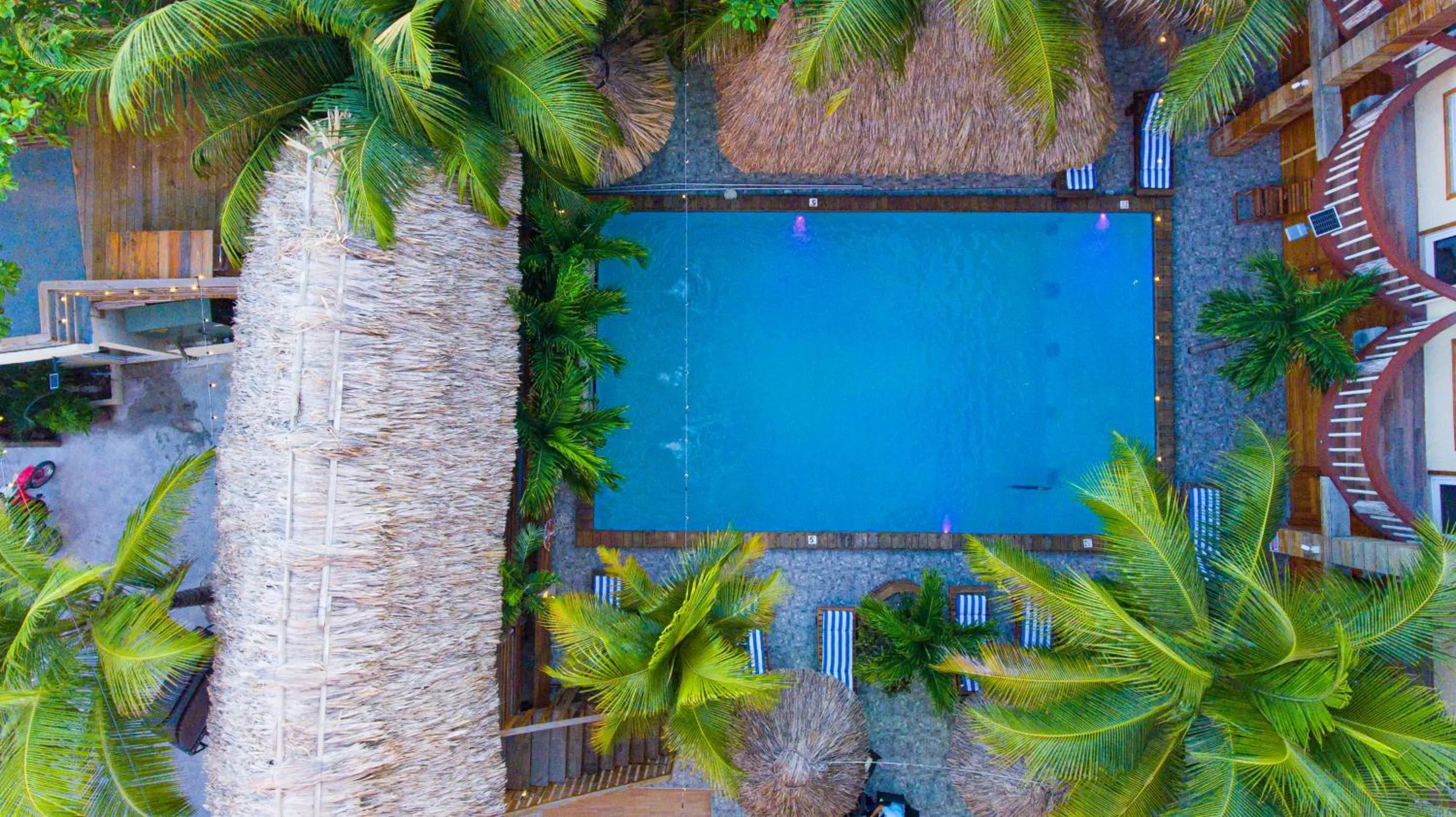 Swimming pool in Tropical Palace Hotel