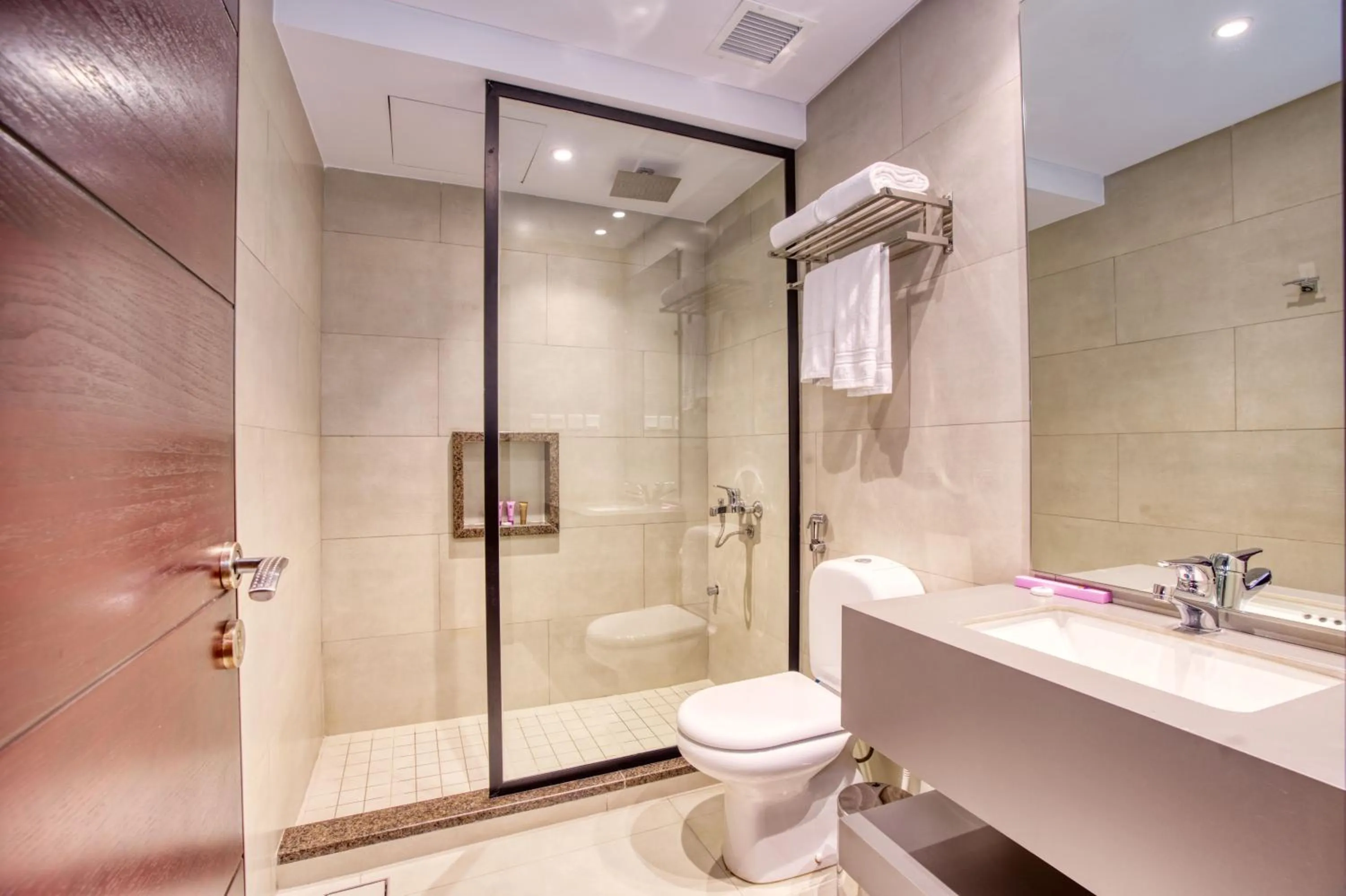 Toilet in Quiet Dreams - Serviced Apartments Al-Nour Branch