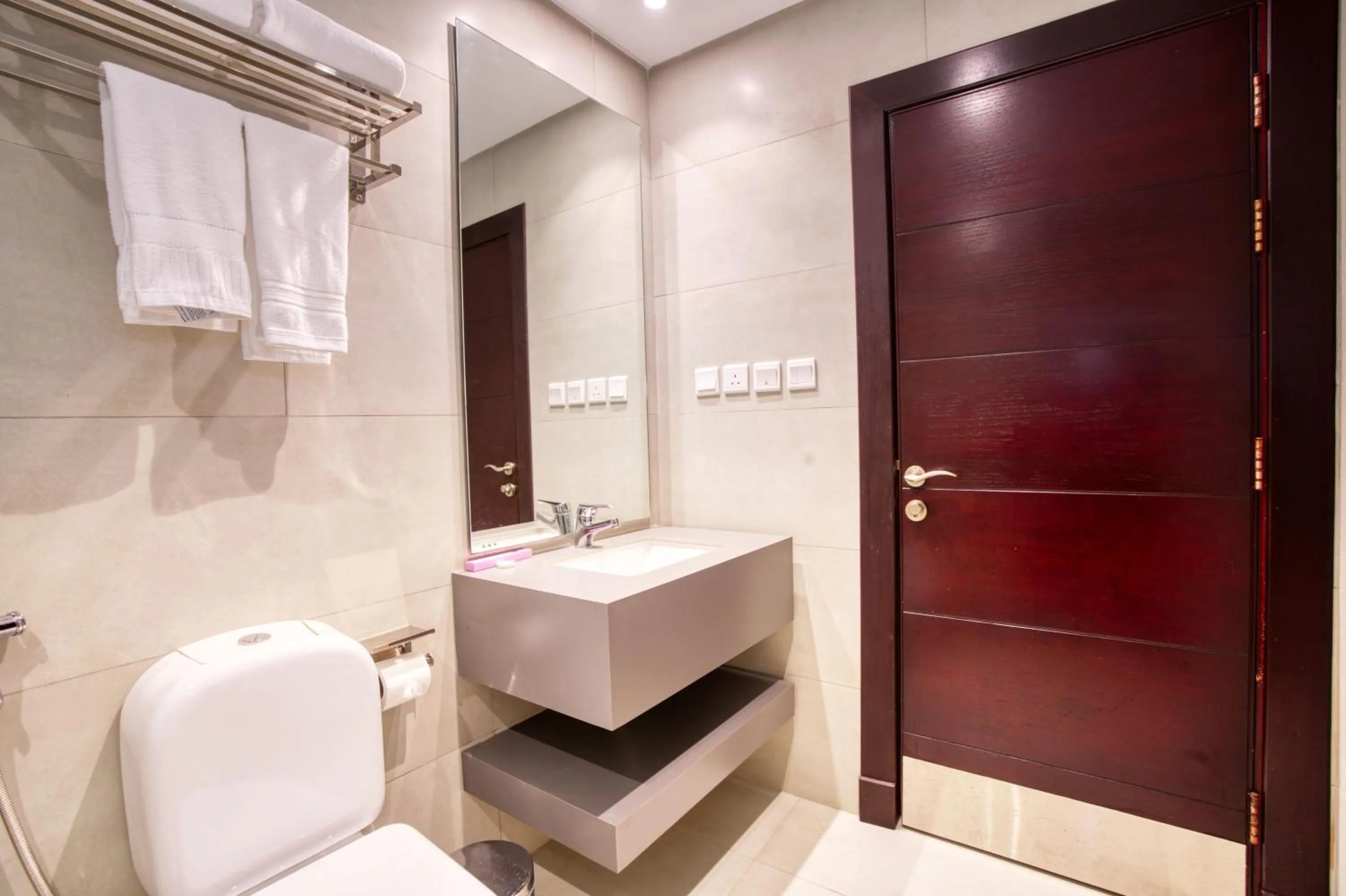 Toilet in Quiet Dreams - Serviced Apartments Al-Nour Branch