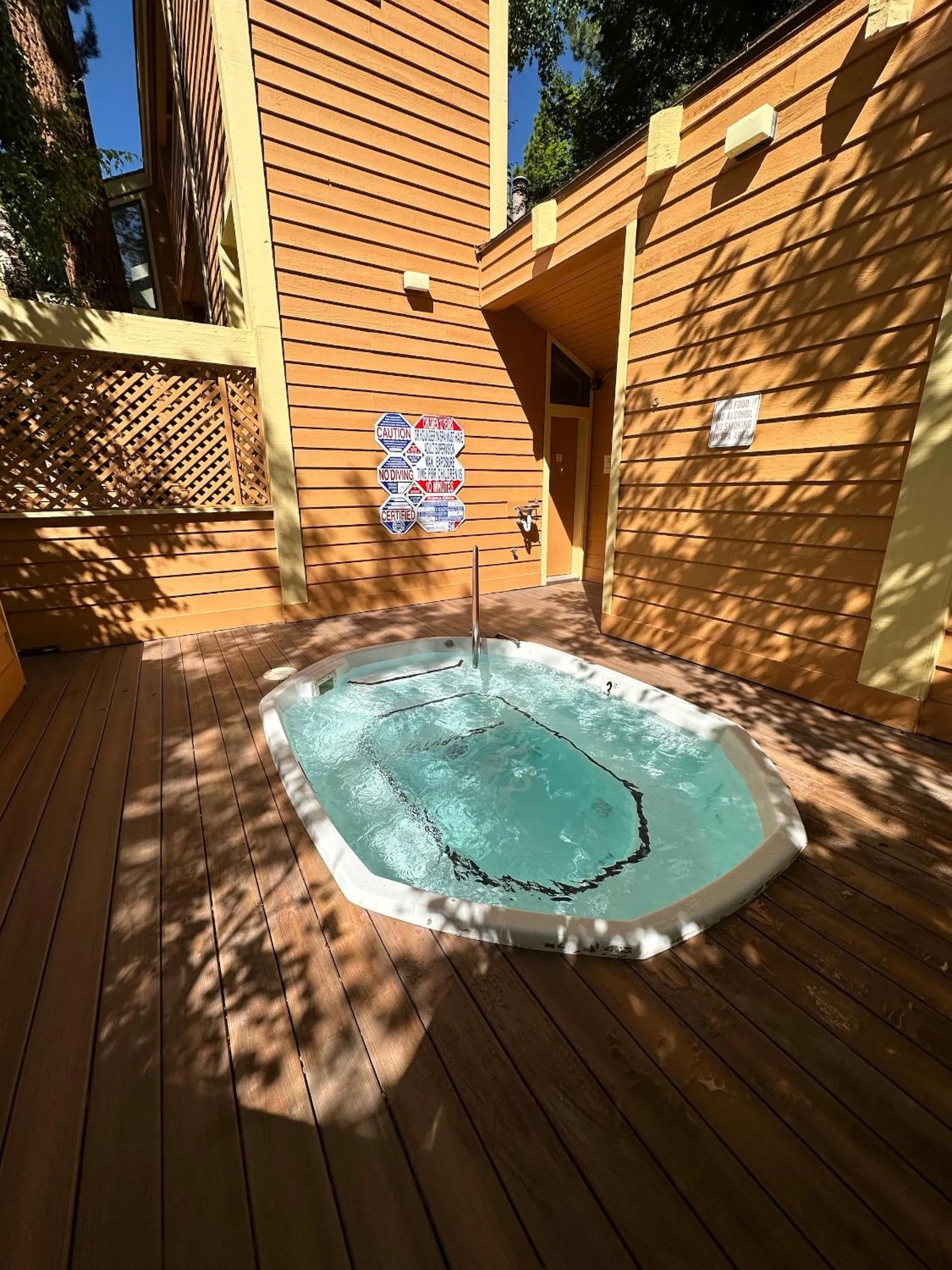 New renovated McCloud Condo in the middle of Town