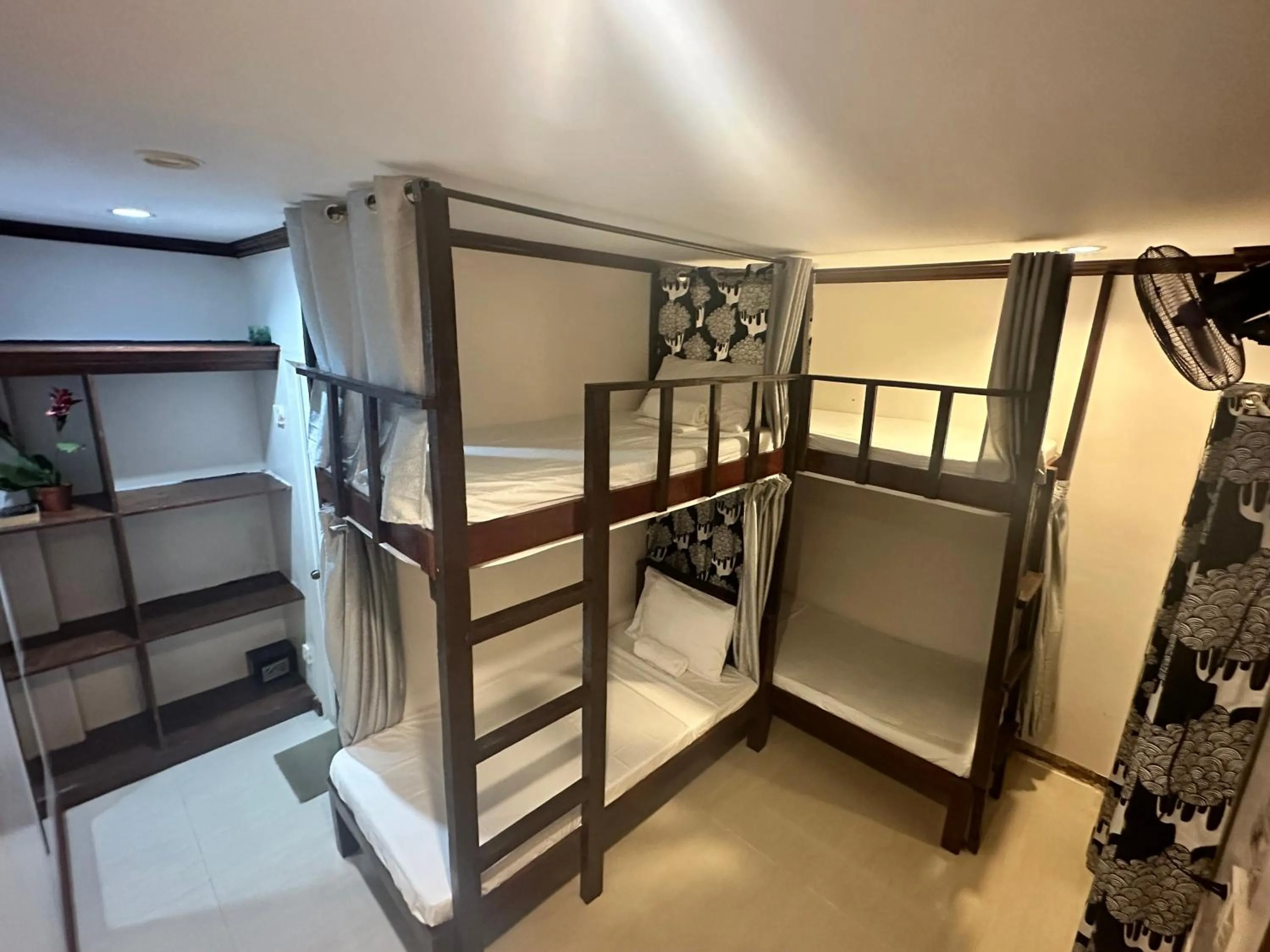 bunk bed, Bed in Malapascua Starlight Resort