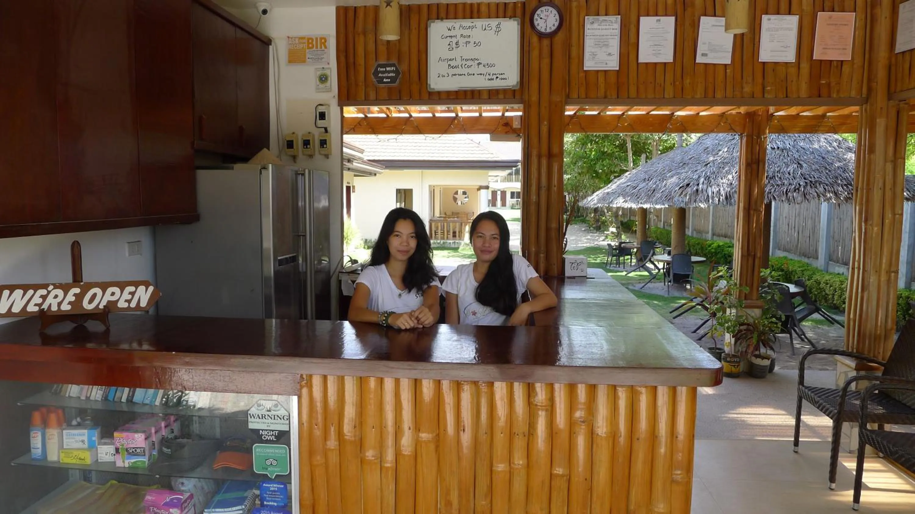 Lobby or reception in Malapascua Starlight Resort