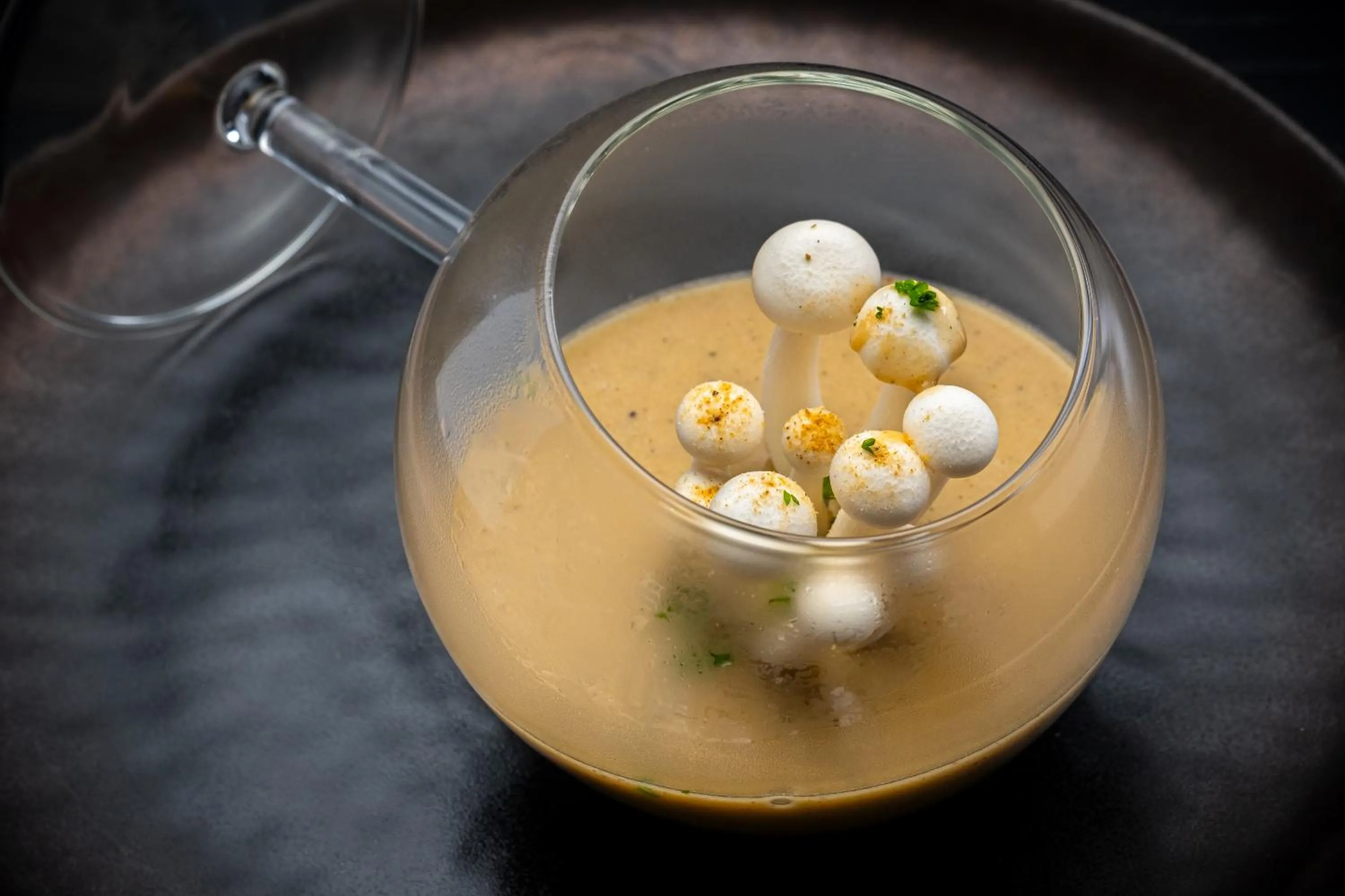 Dining area in Hotel Golden Eagle