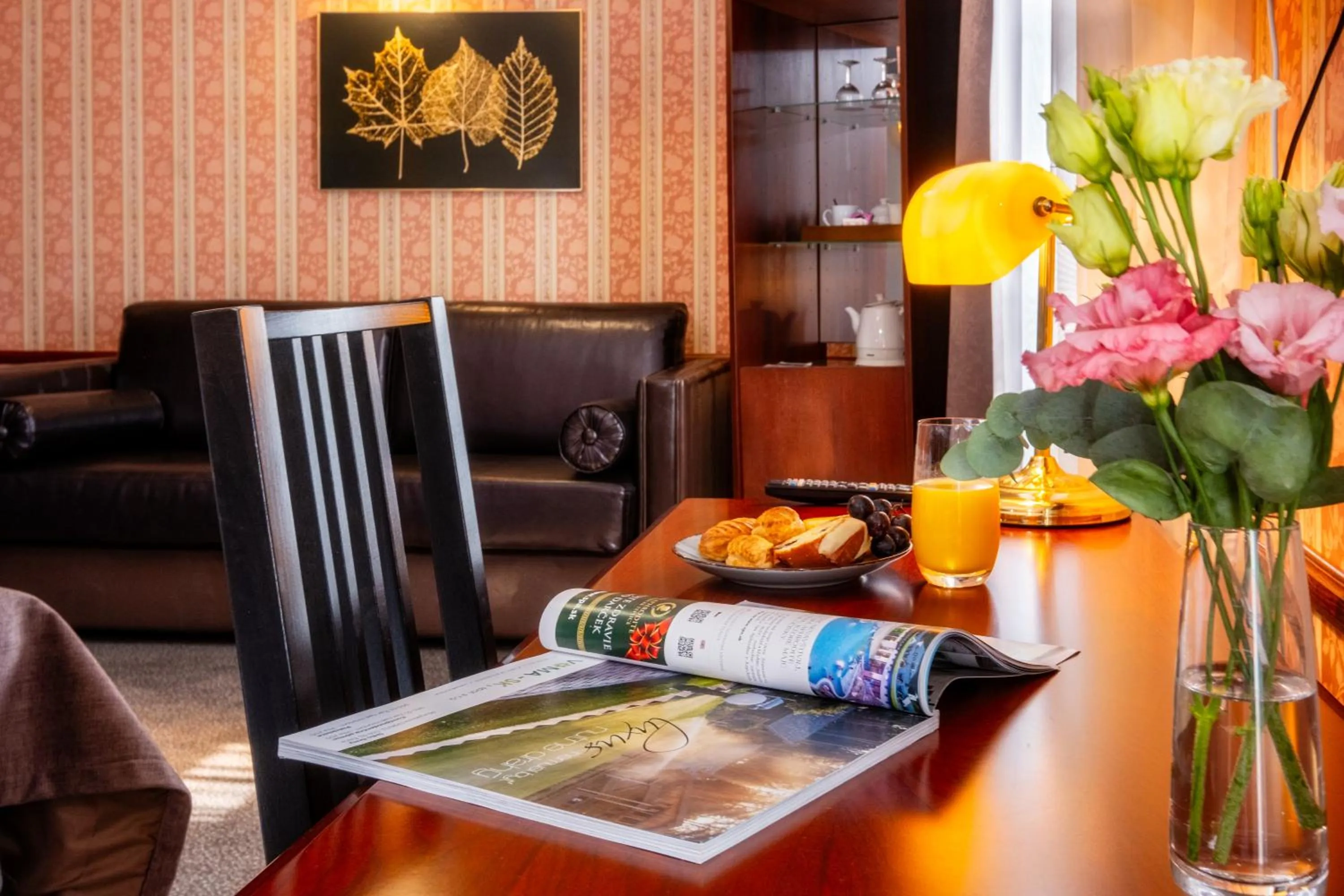 Living room in Hotel Golden Eagle