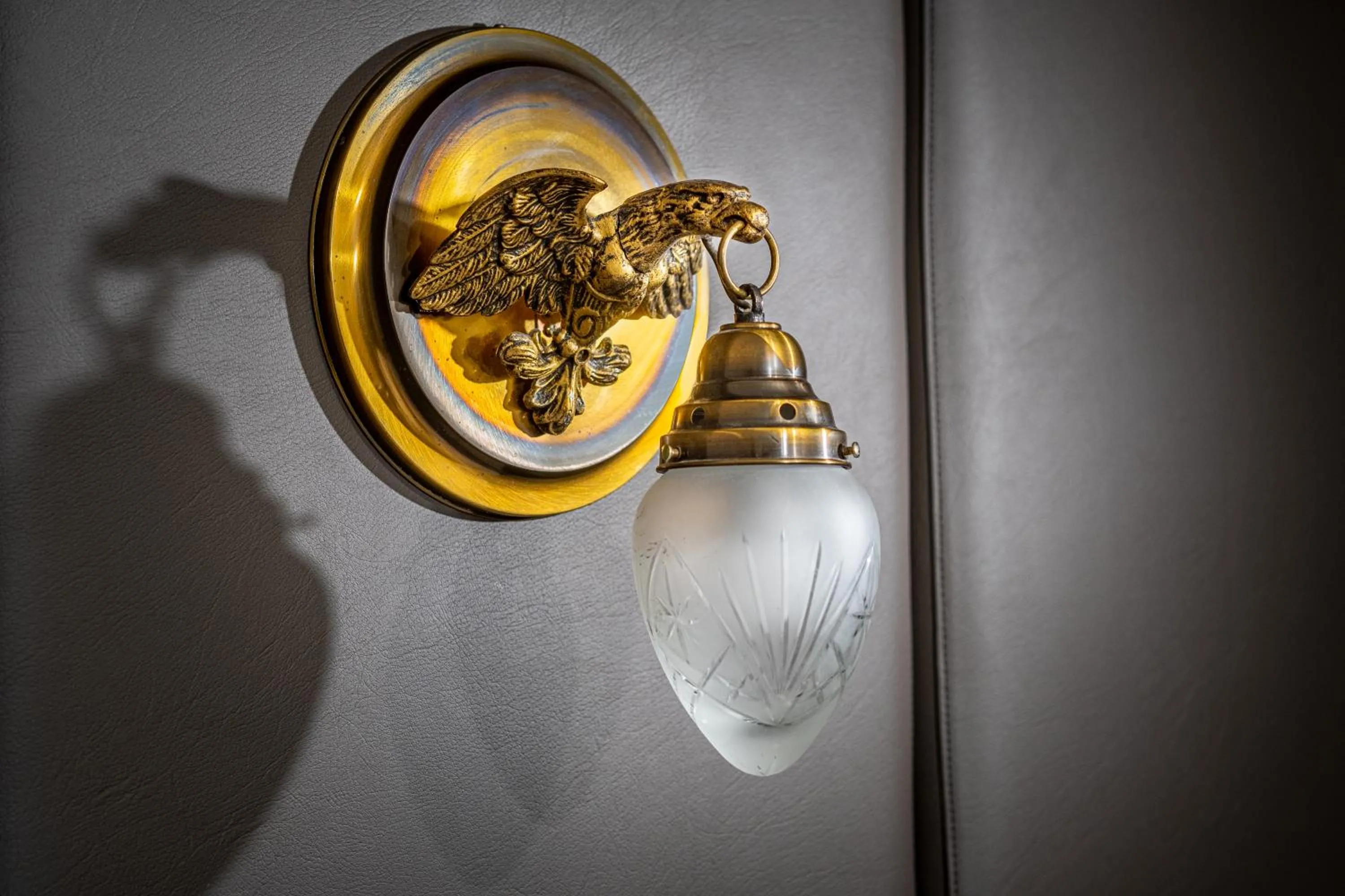 Decorative detail in Hotel Golden Eagle