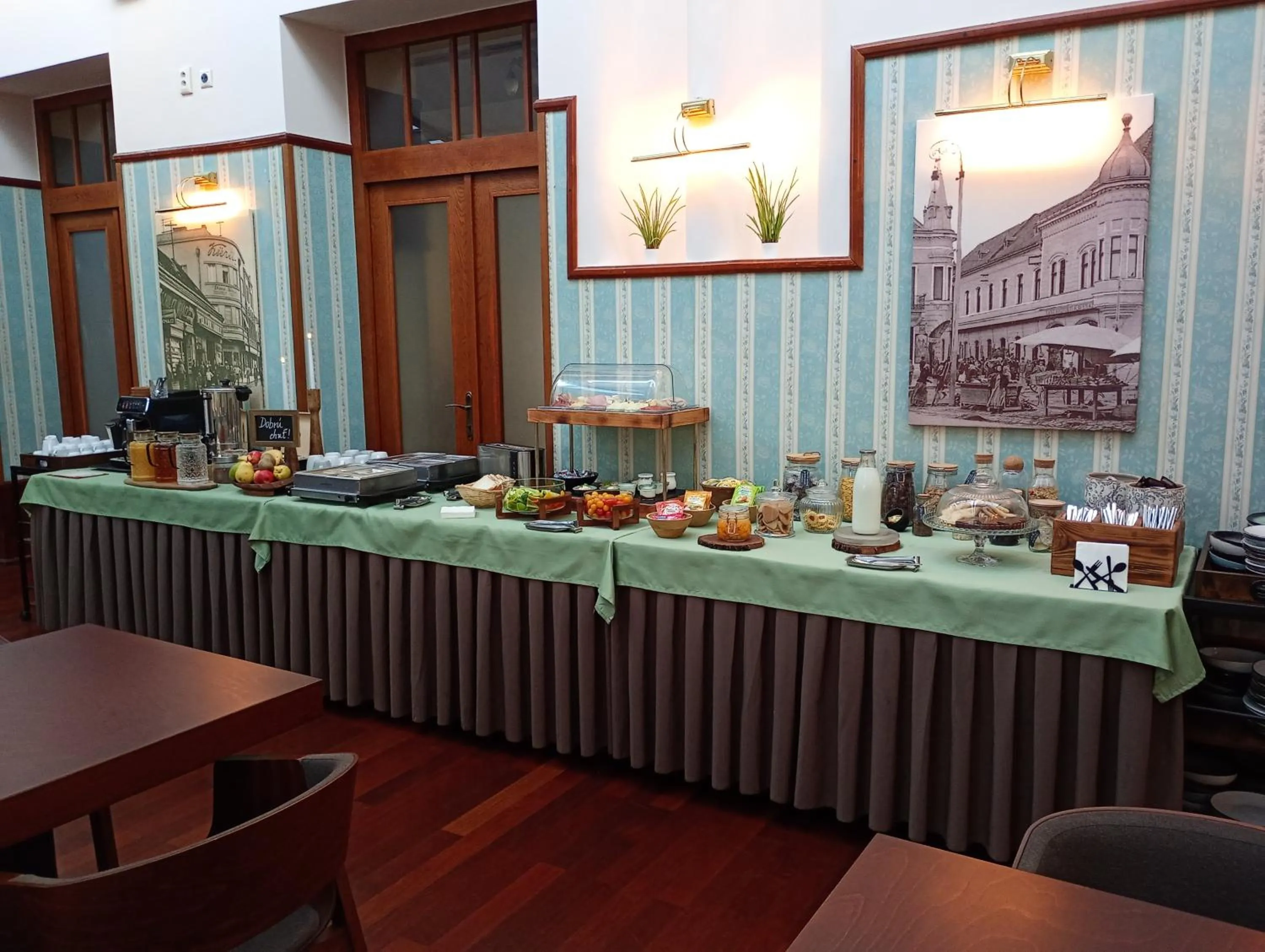 Breakfast in Hotel Golden Eagle