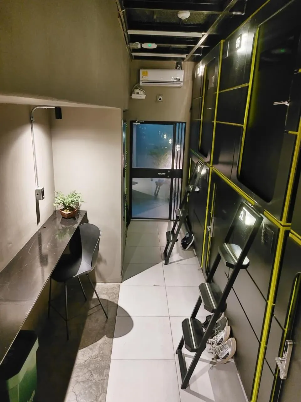 Seating area in Hostel Joy Calle 85