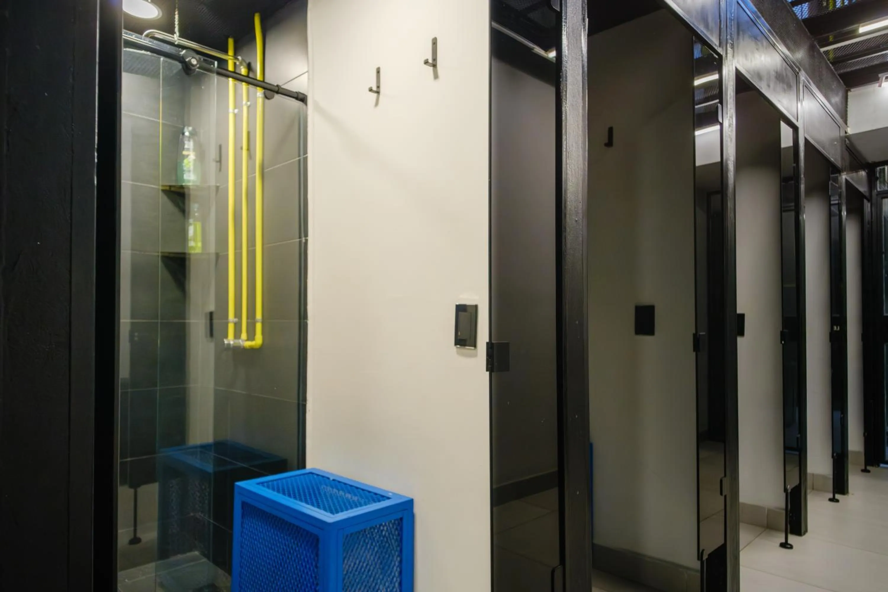 Shower in Hostel Joy Calle 85